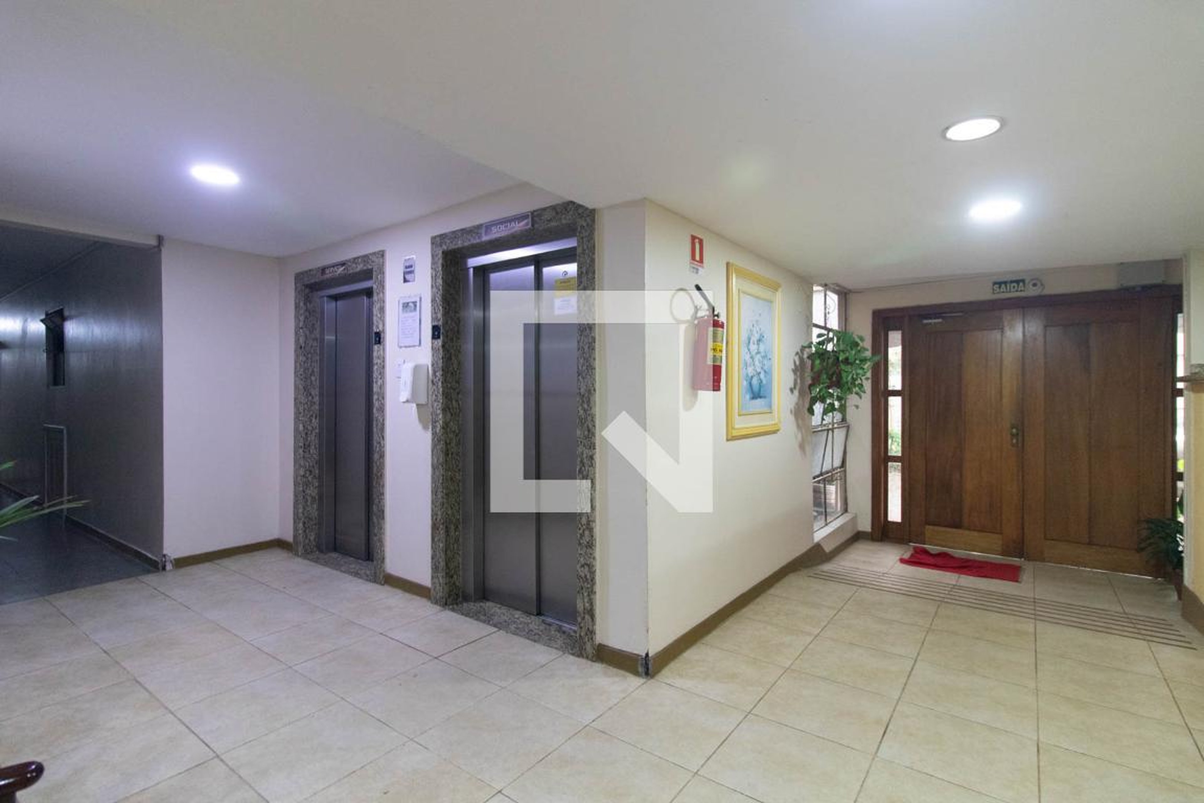 Hall social - Conjunto Habitacional dos Servidores da Corsan
