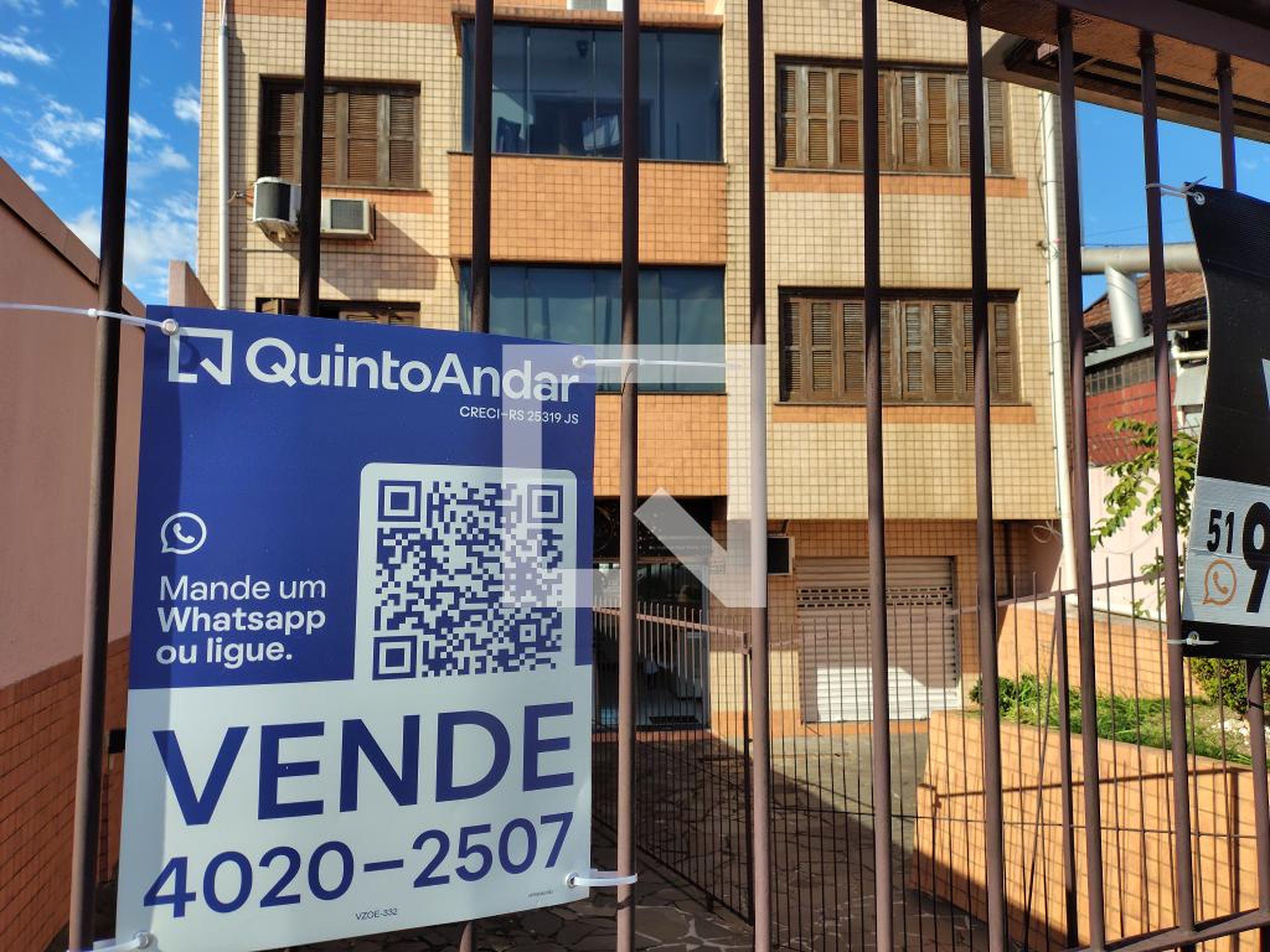 Fachada do Prédio Condomínio em Avenida Professor Oscar Pereira, 2208