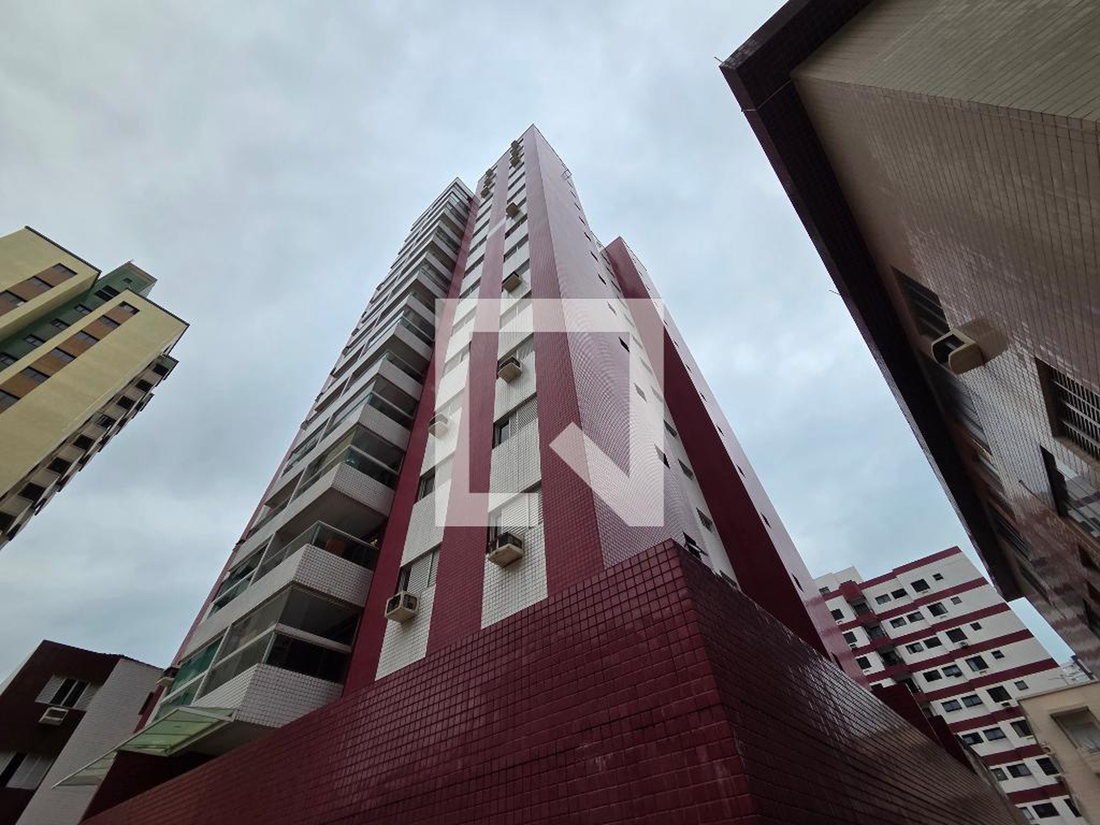 Fachada Condomínio Eliete