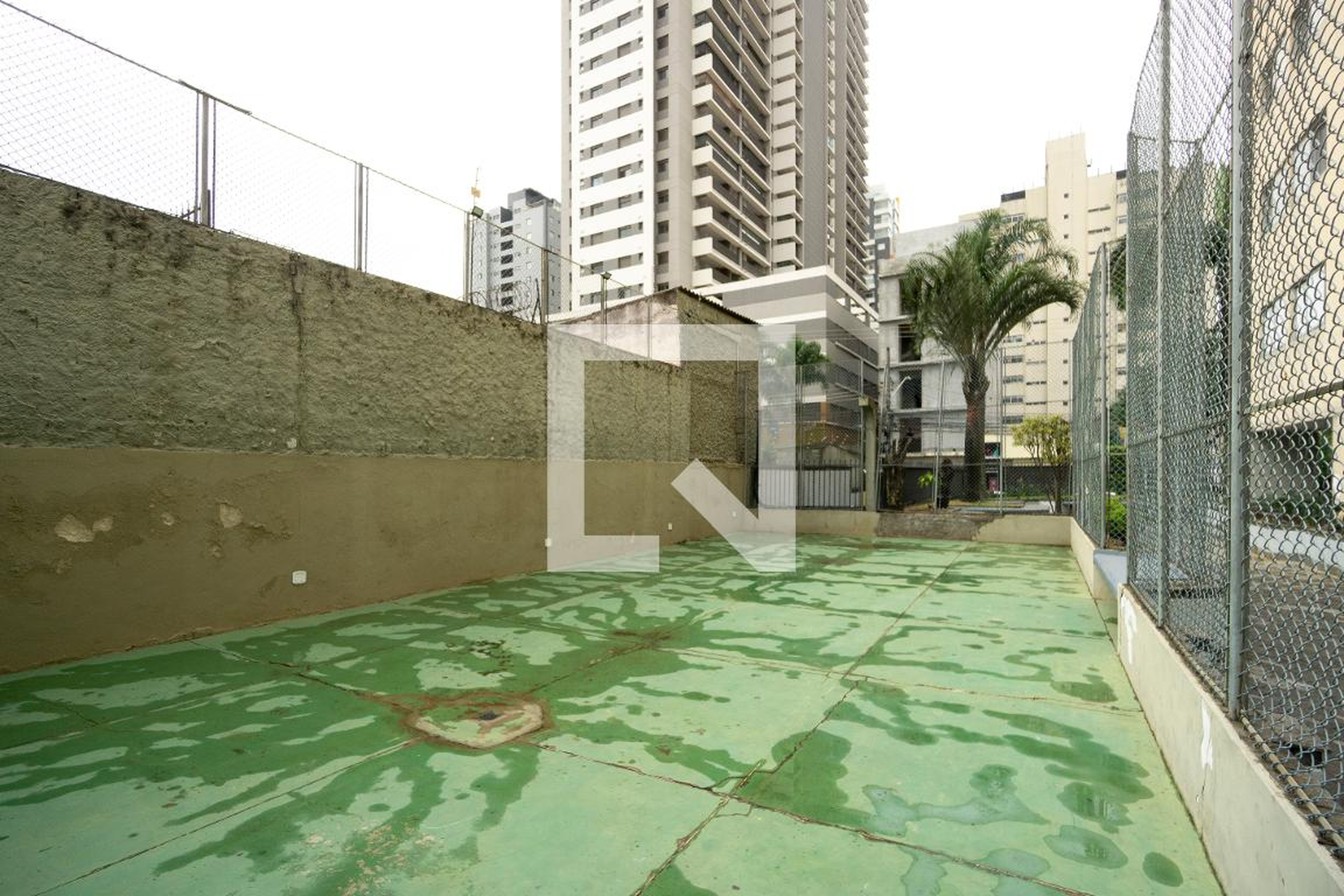 Quadra poliesportiva - Edifício Ana La Bruna