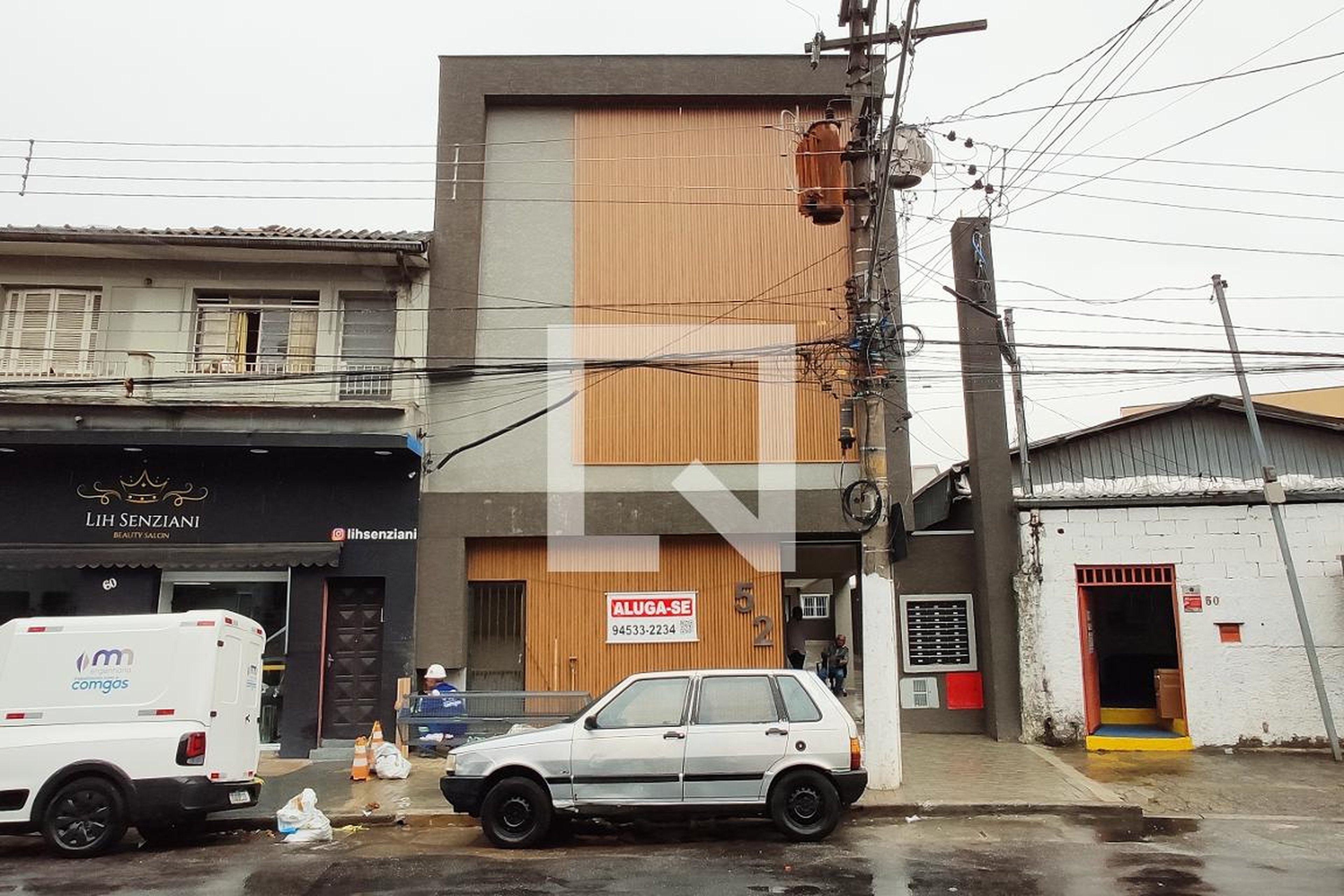 Fachada Condomínio em Rua Carolina Soares, 52