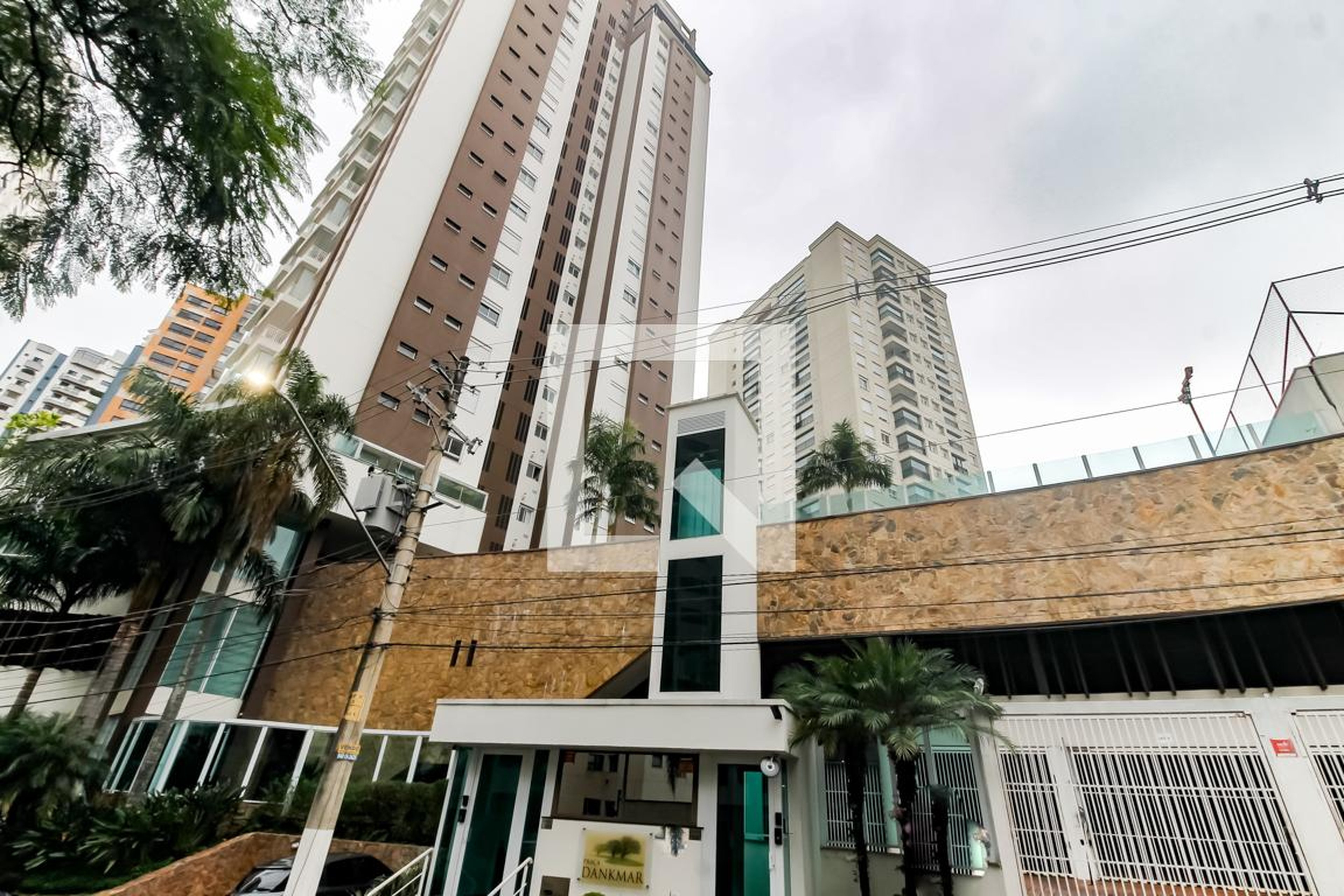 Fachada do Prédio Condomínio Praça Dankmar Adler