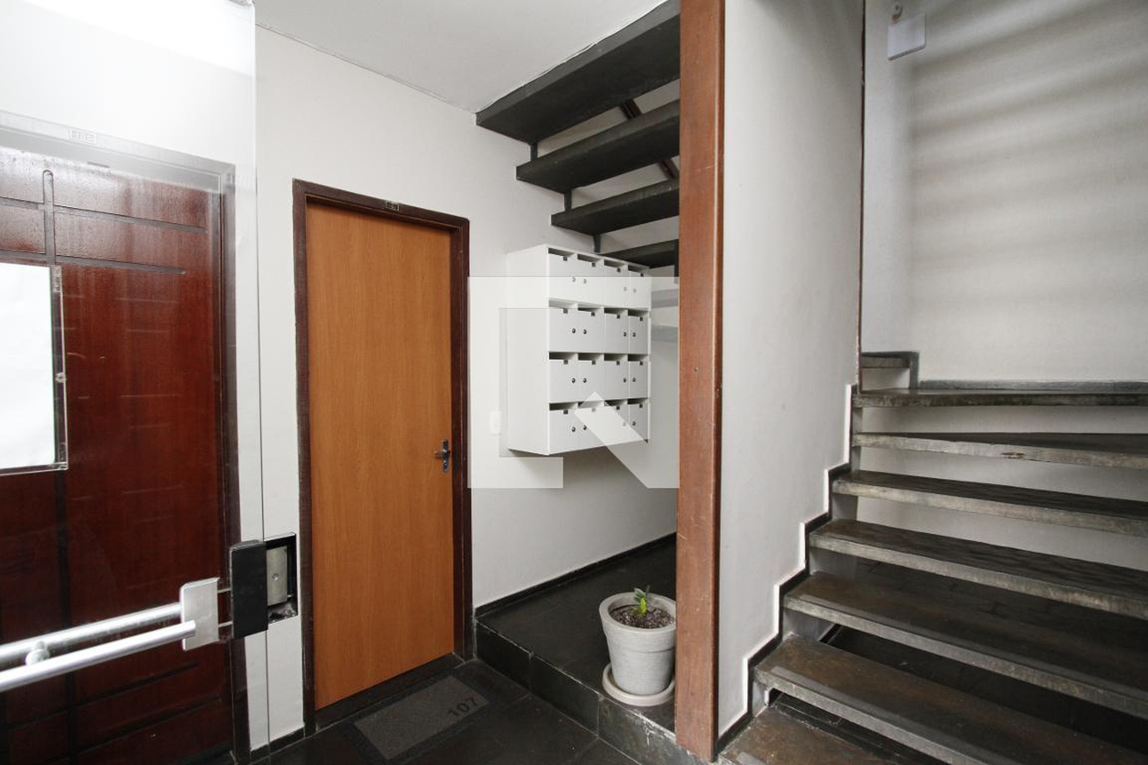 Hall de entrada - Residencial Estoril V