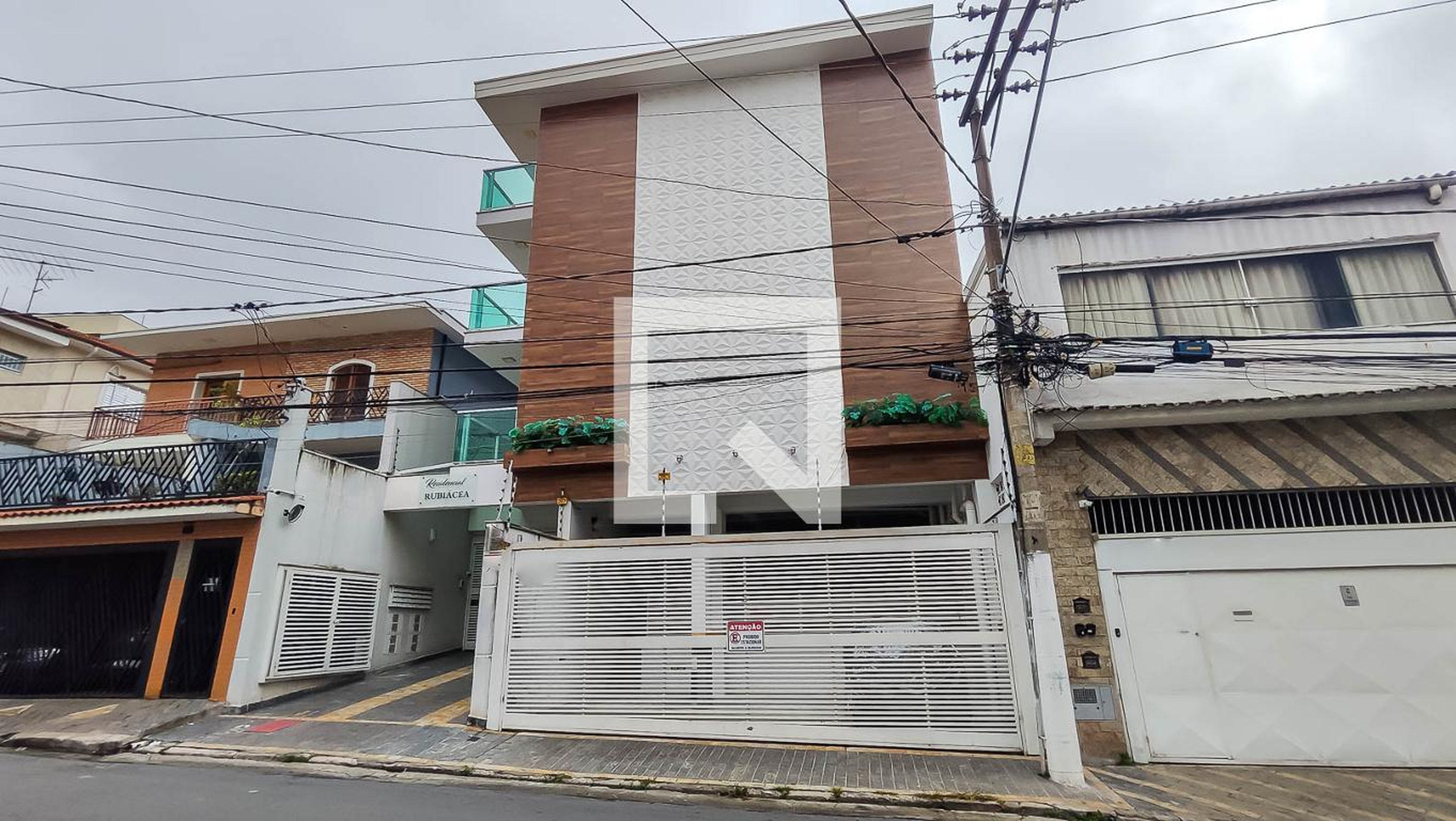Fachada do Prédio Condomínio em Rua Rubiácea, 212