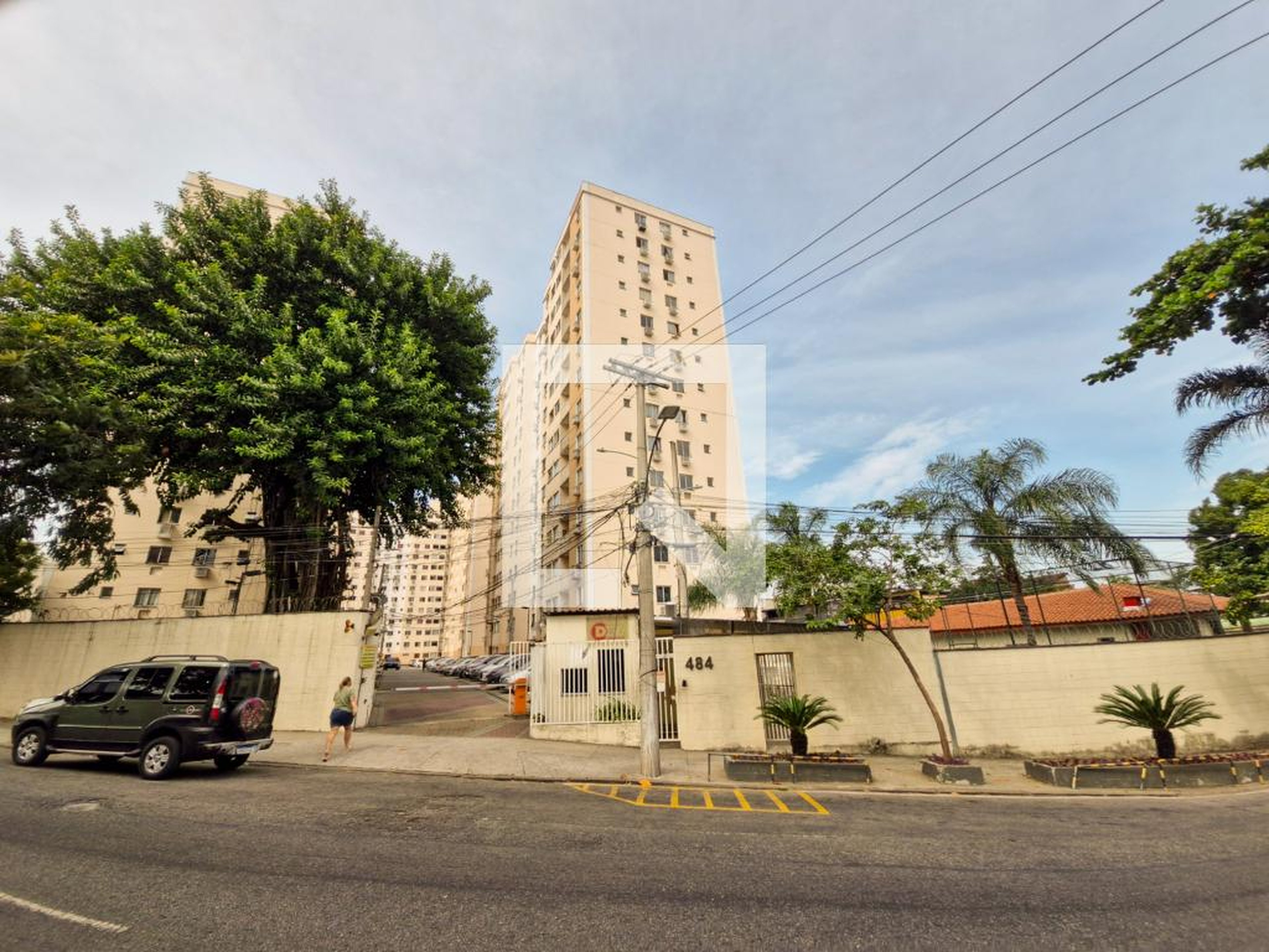 Fachada Condomínio Dez Rocha Miranda