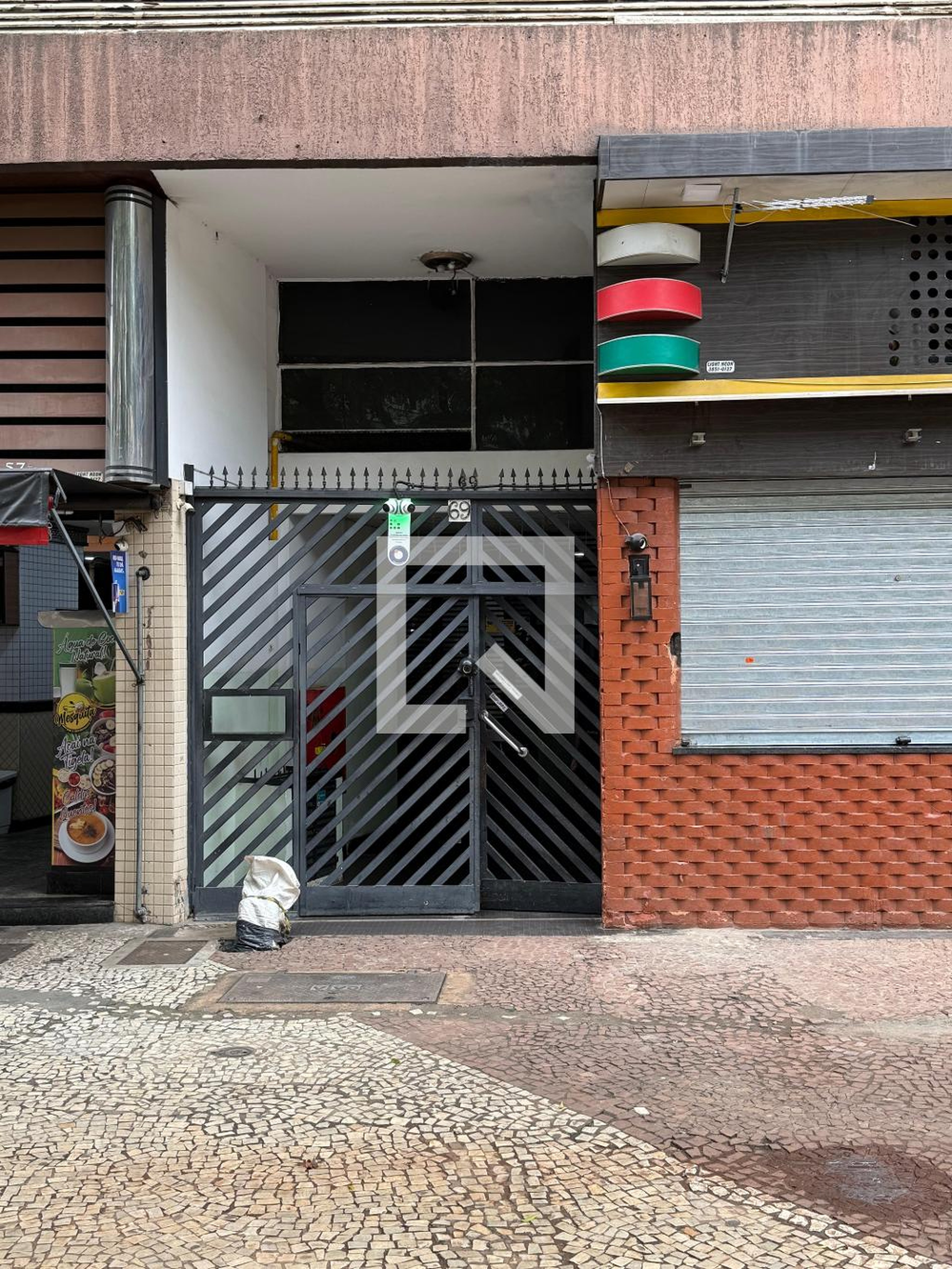 Fachada Condomínio em Avenida São João, 69