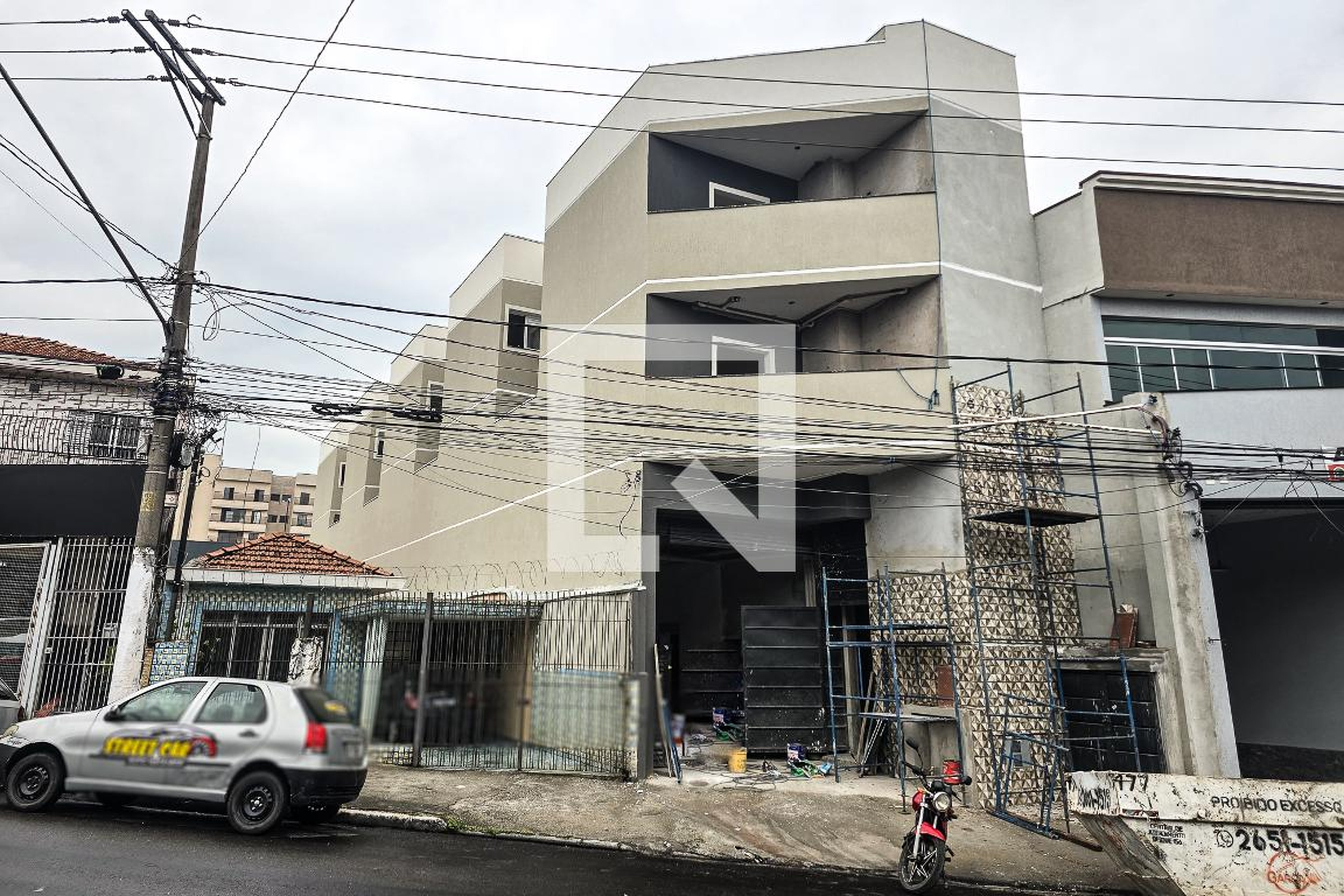 Fachada Condomínio em Avenida Waldemar Carlos Pereira, 1115