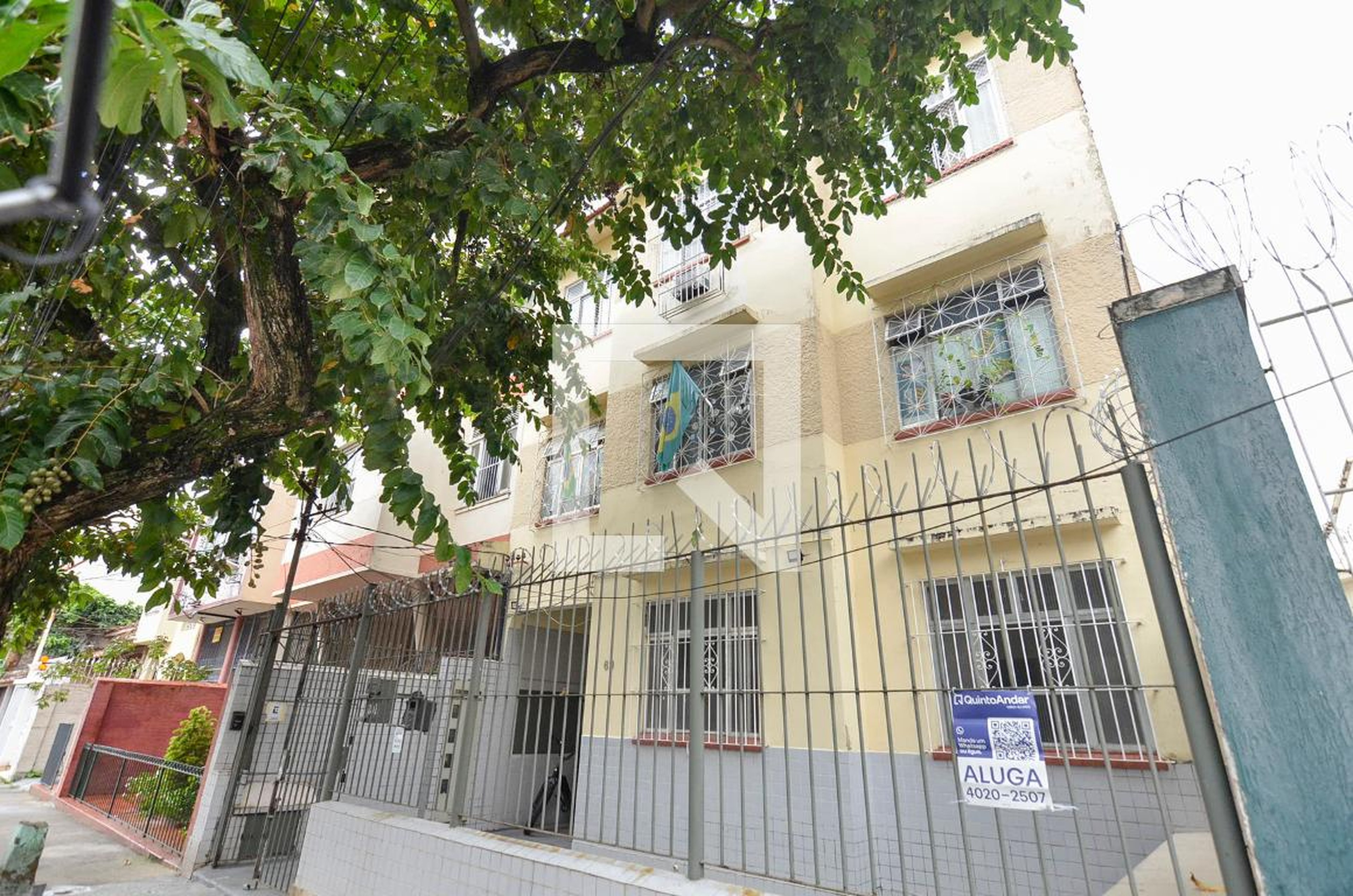 Fachada Condomínio em Rua Barão de Sertório, 69