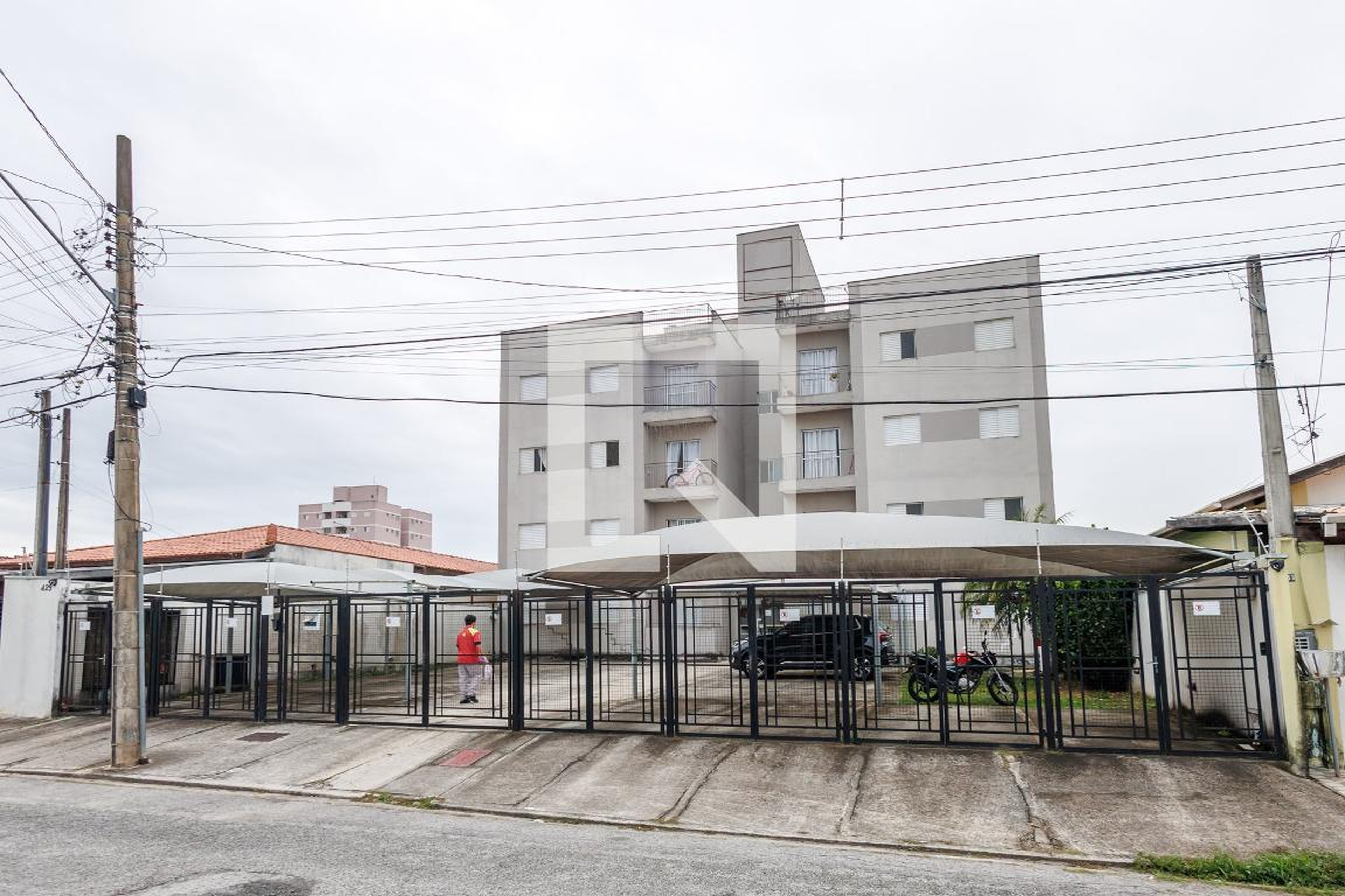 Fachada do Prédio Condomínio em Avenida Corozita, 429