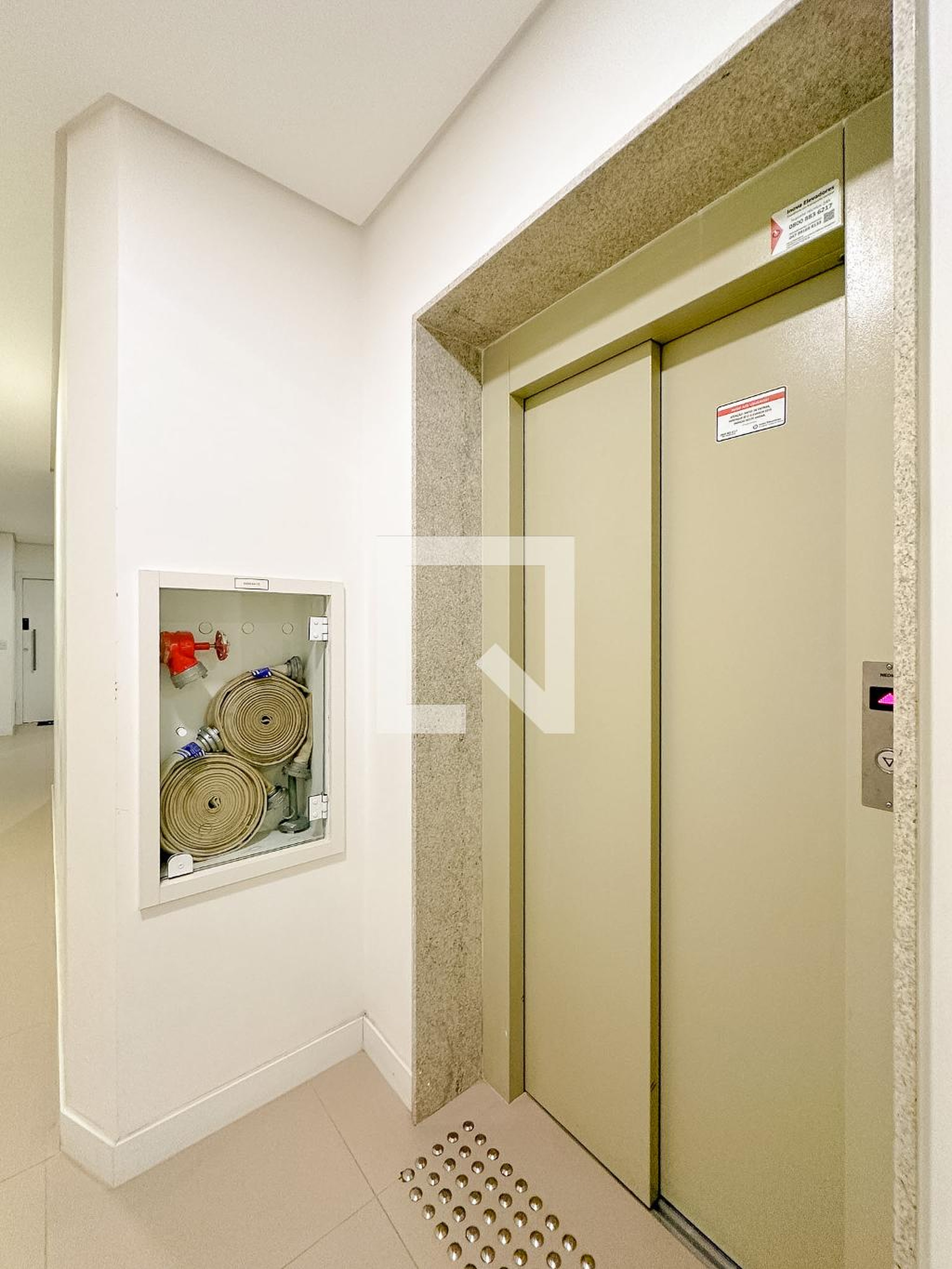 Elevador - Cannes Club Residence