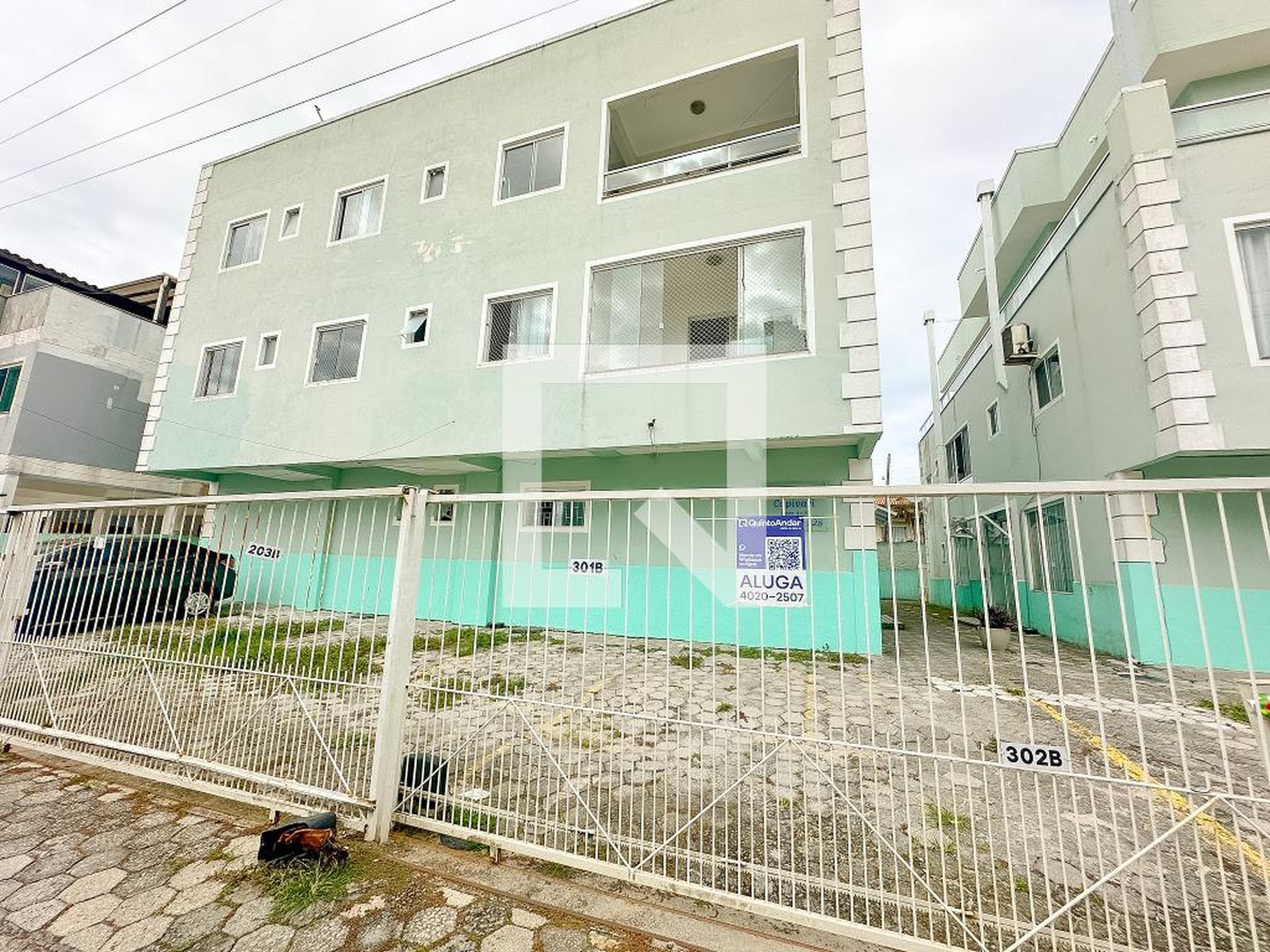 Fachada Condomínio em Servidão Capivari, 128