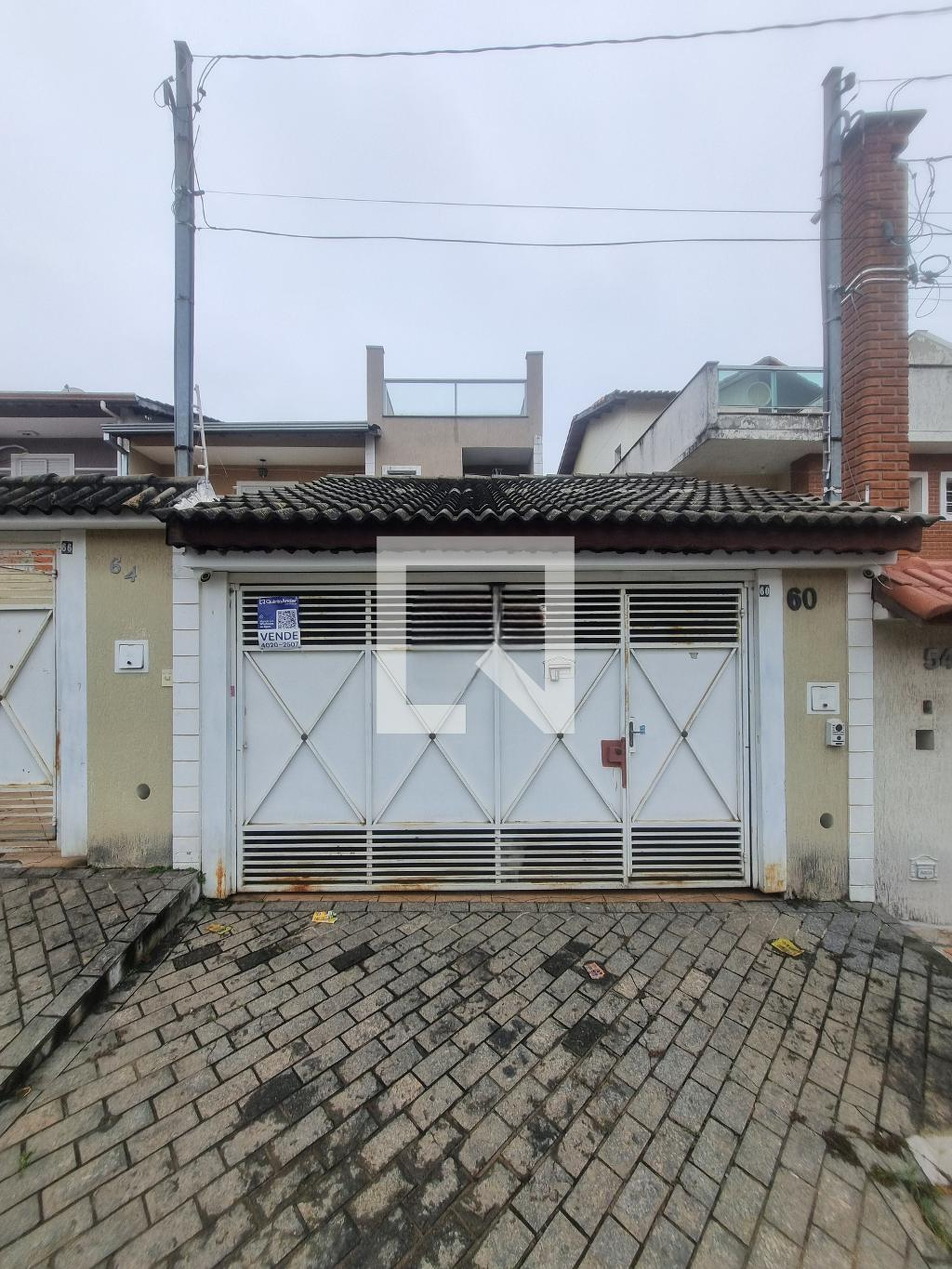 Fachada Condomínio em Rua Raul Valença, 60