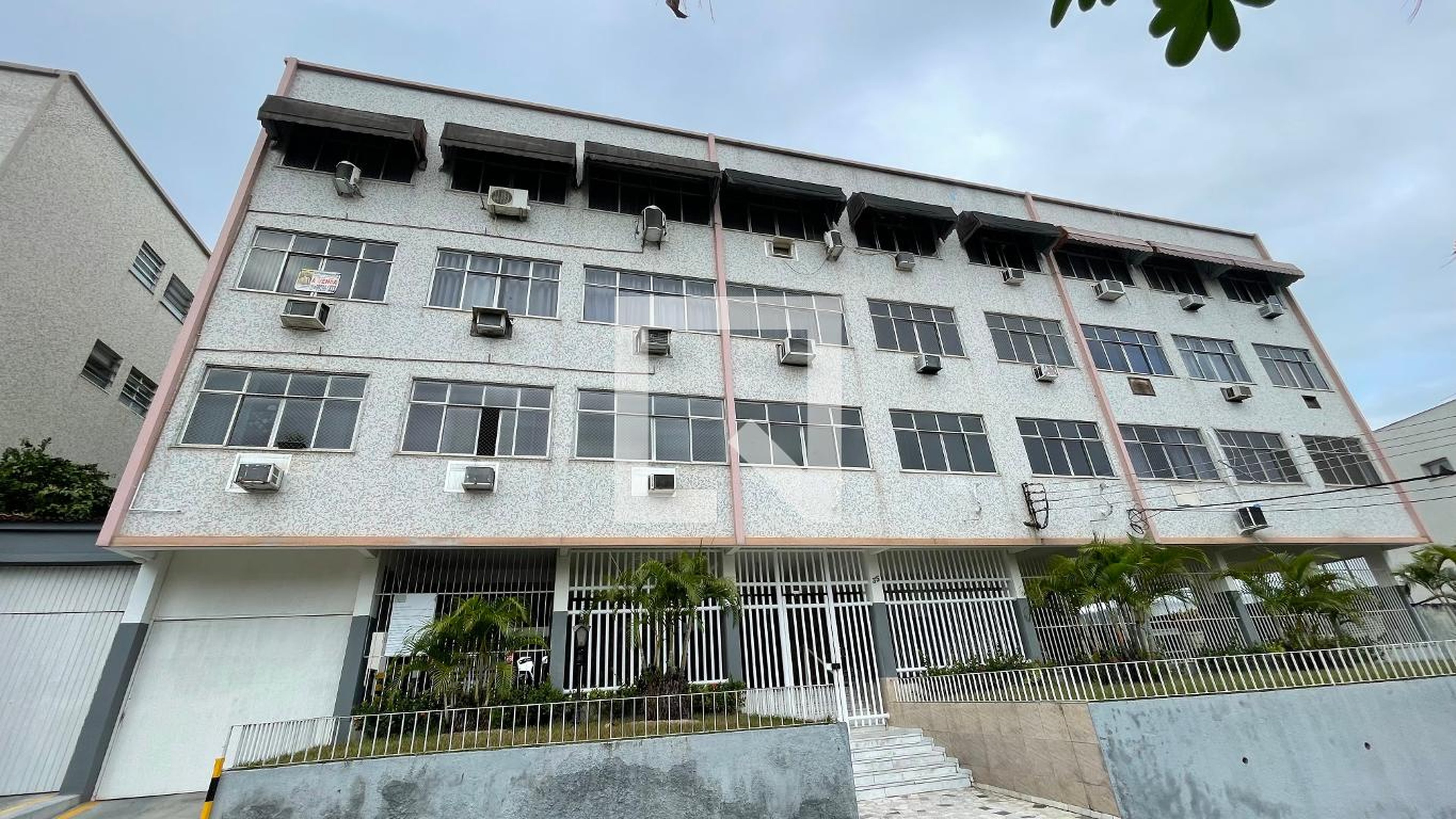 Fachada Condomínio em Rua Francisco da Costa, 35