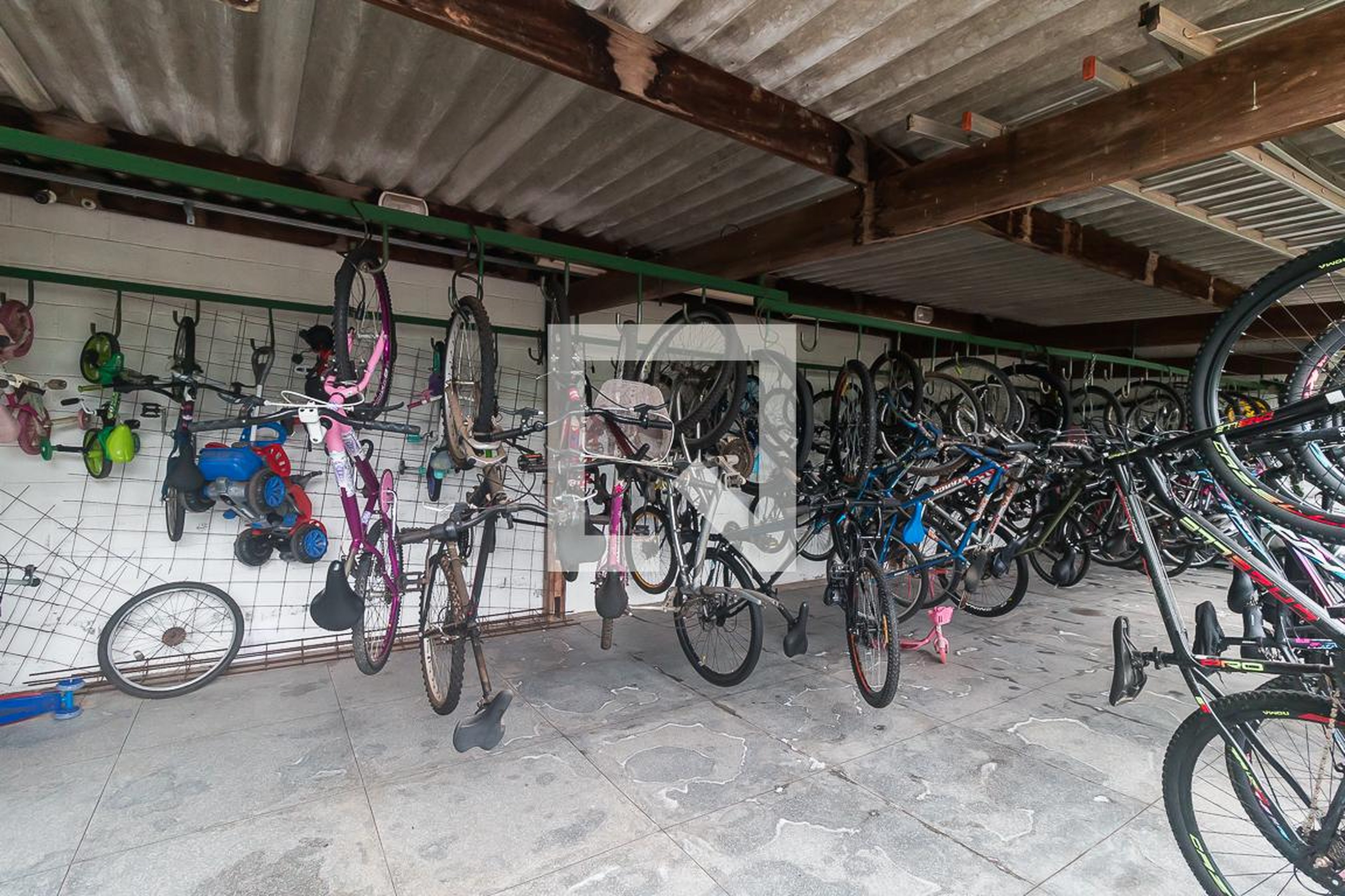 Bicicletário Residencial Esmeraldas