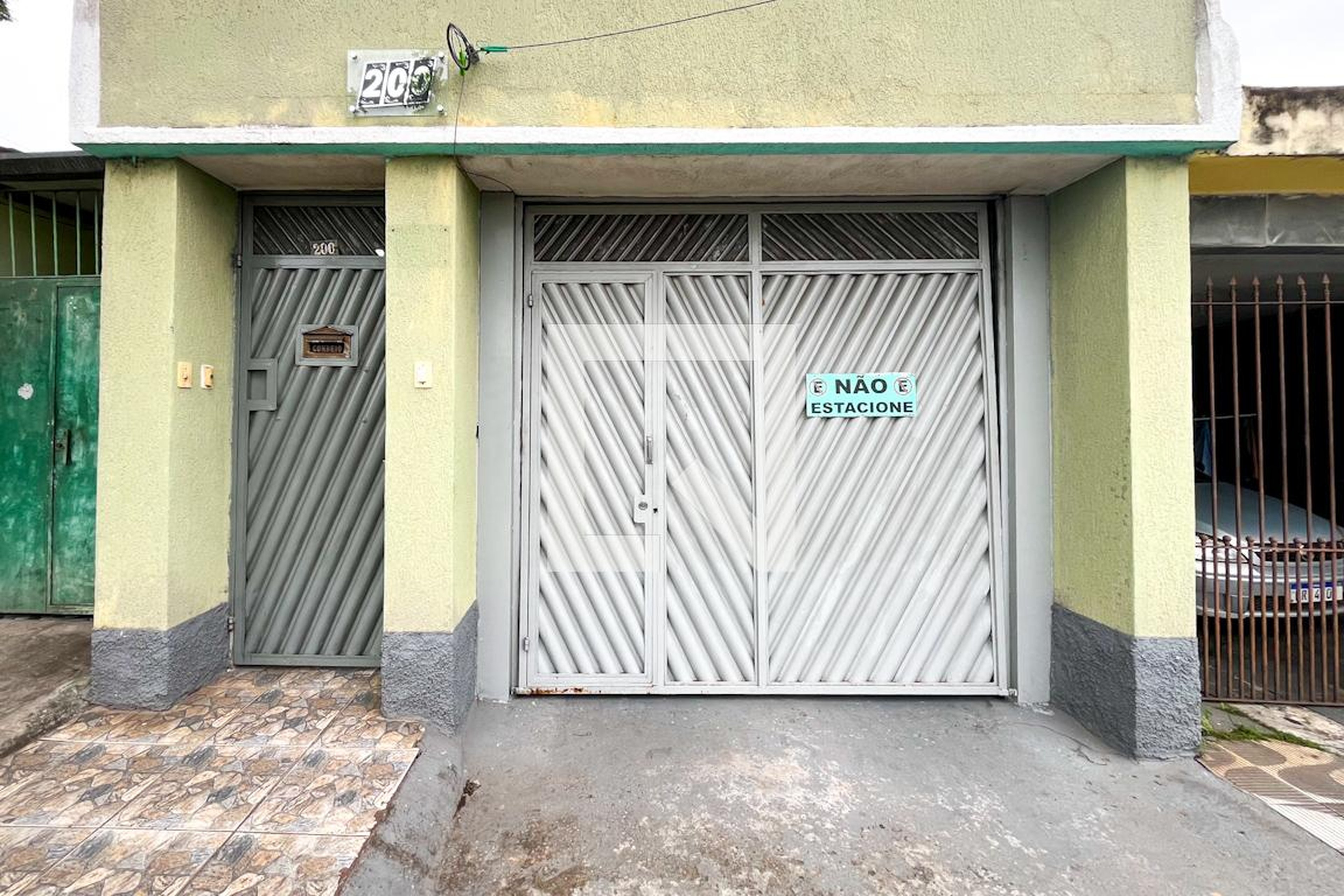 Fachada Condomínio em Rua Manuel Soutelo, 200