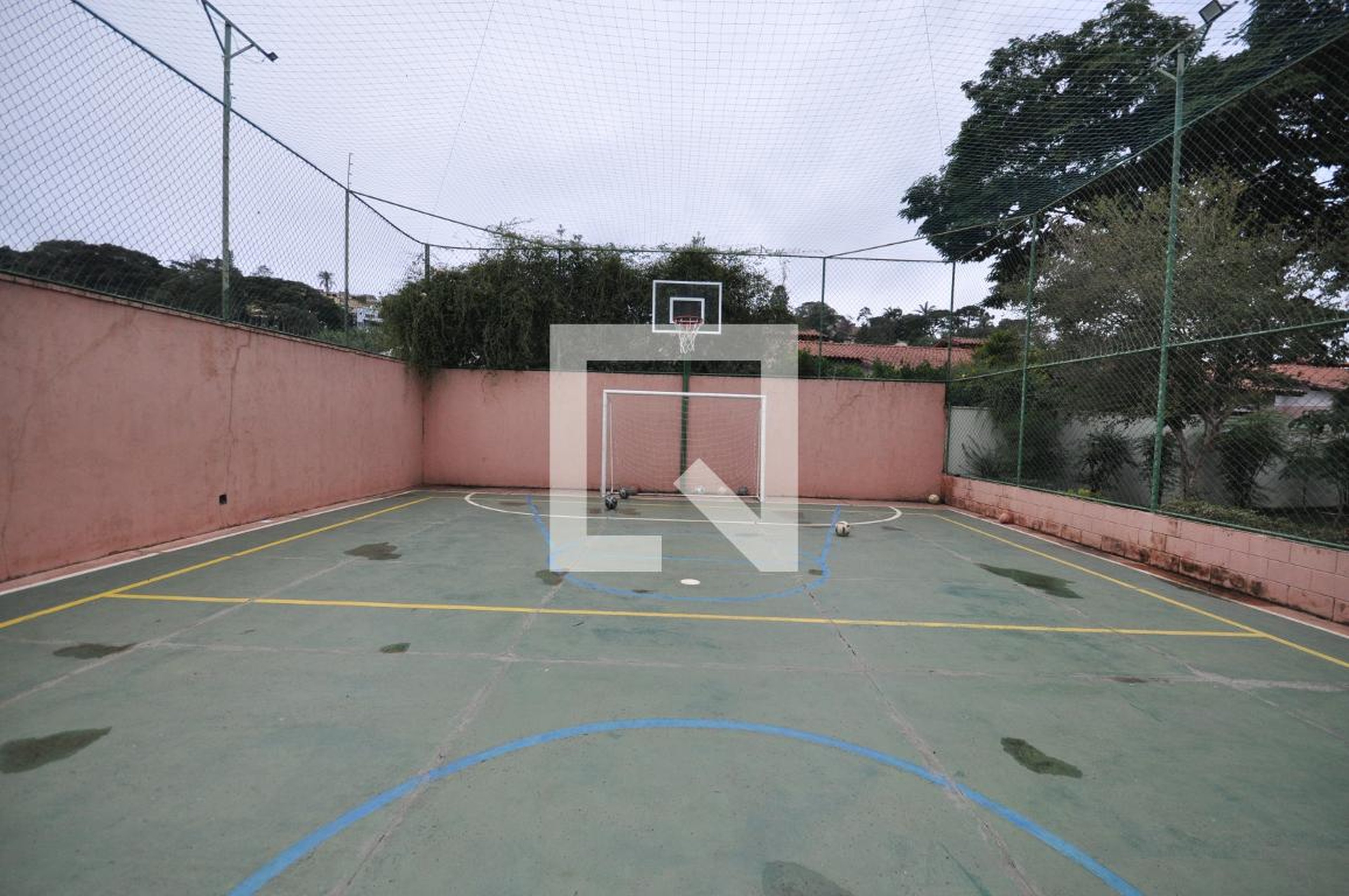 Quadra Esportiva - Flores de laet