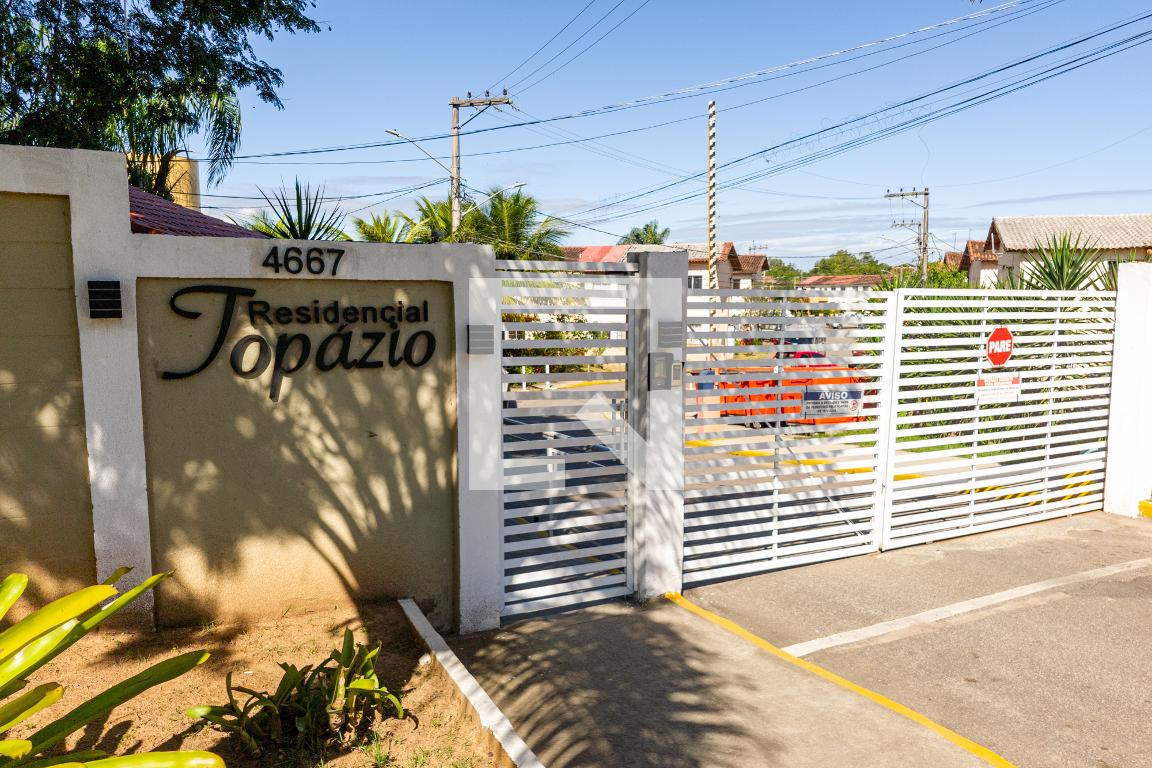 Fachada Condomínio em Estrada dos Palmares, 4667