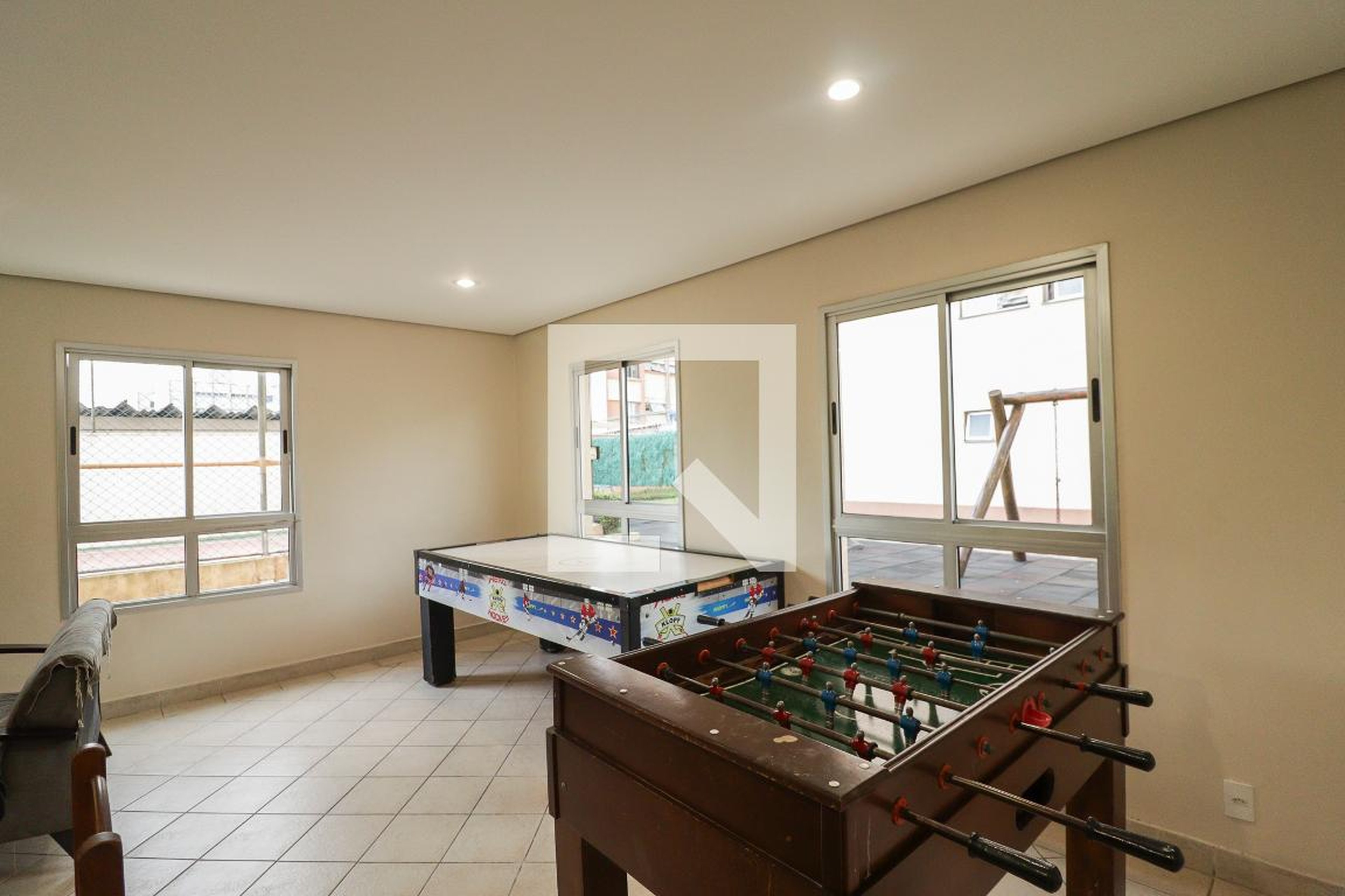 Sala de Jogos - Top Vision