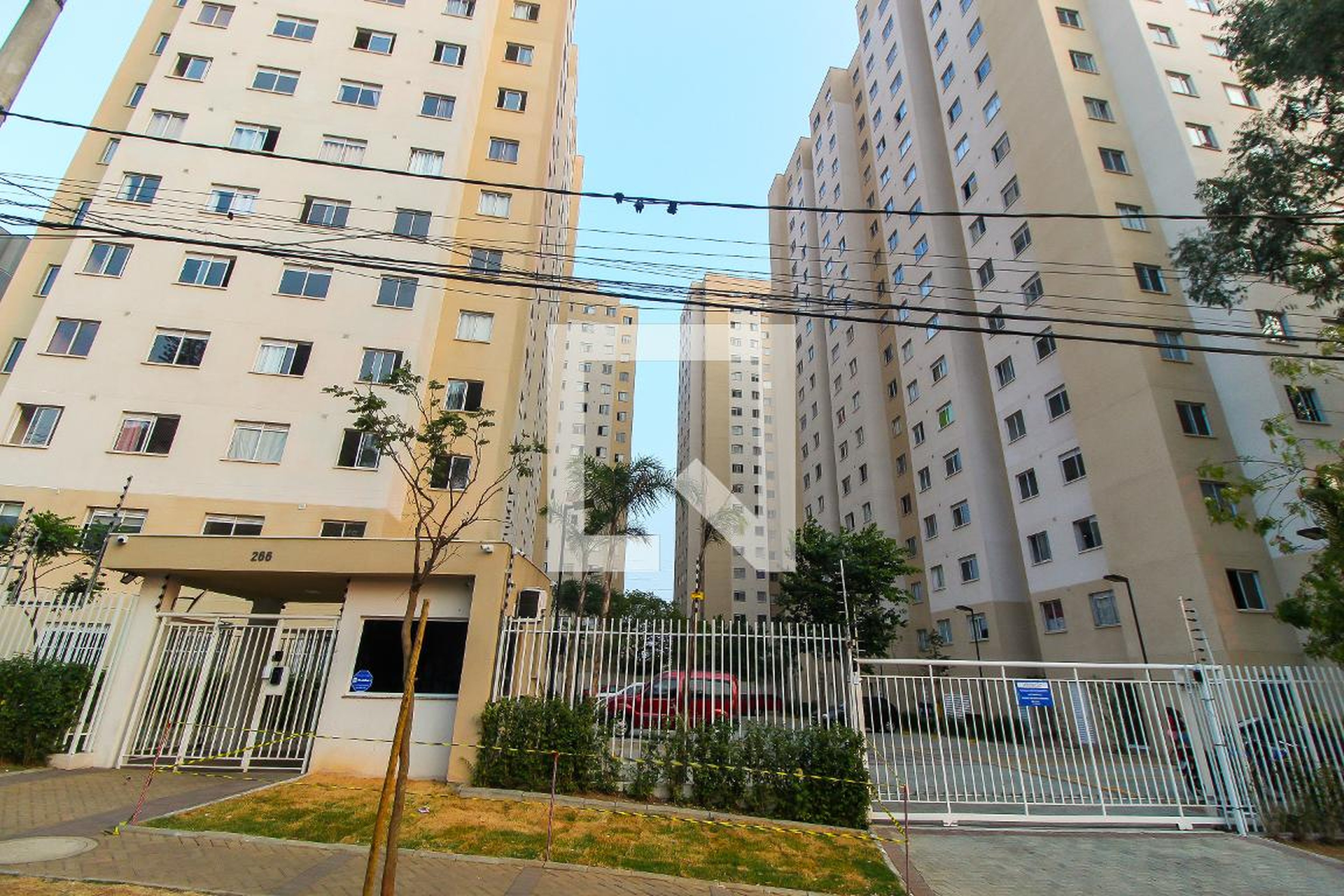 Fachada Condomínio Plano e jacu pêssego