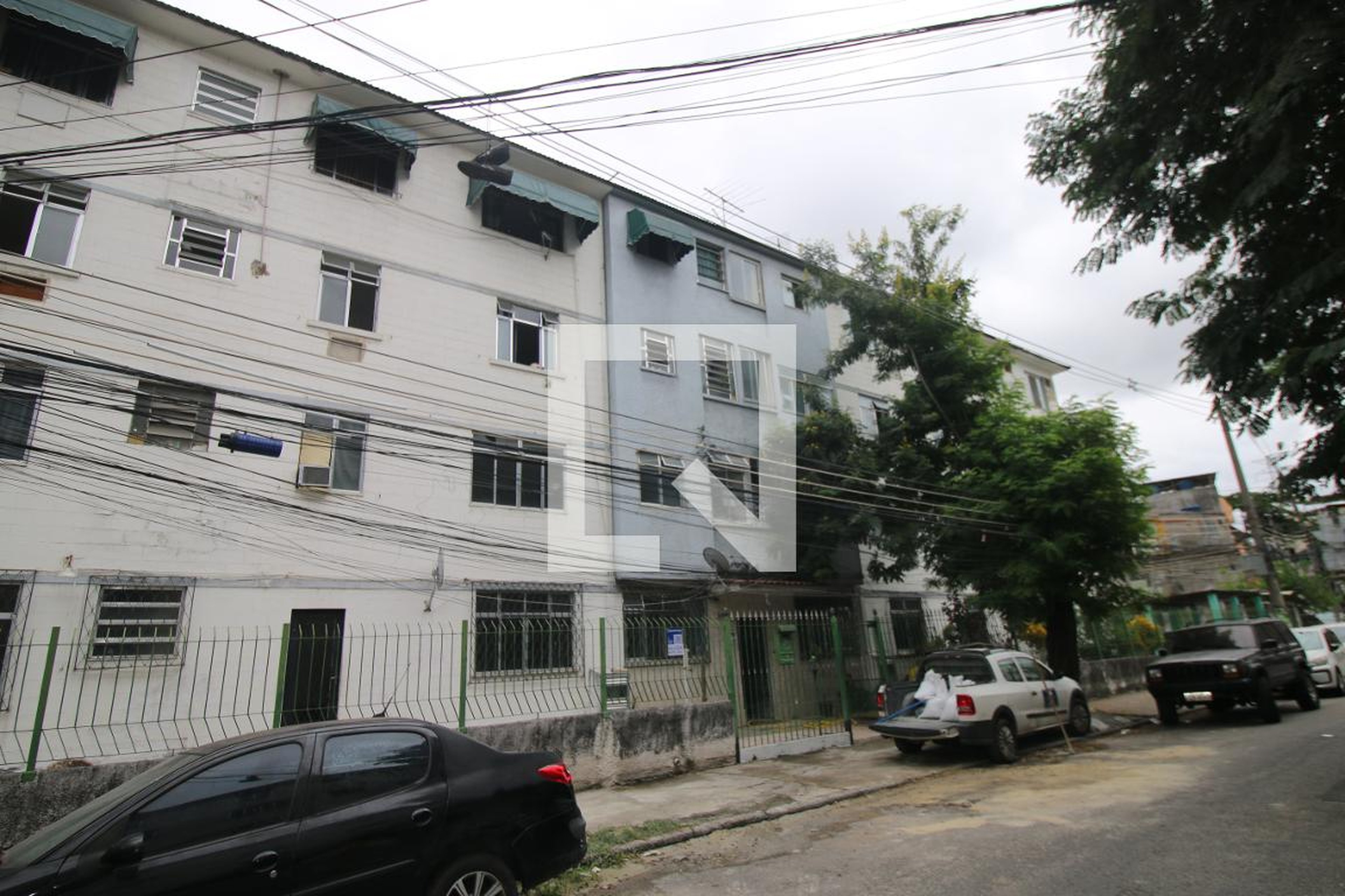Fachada do Prédio Condomínio em Estrada da Água Grande, 1525