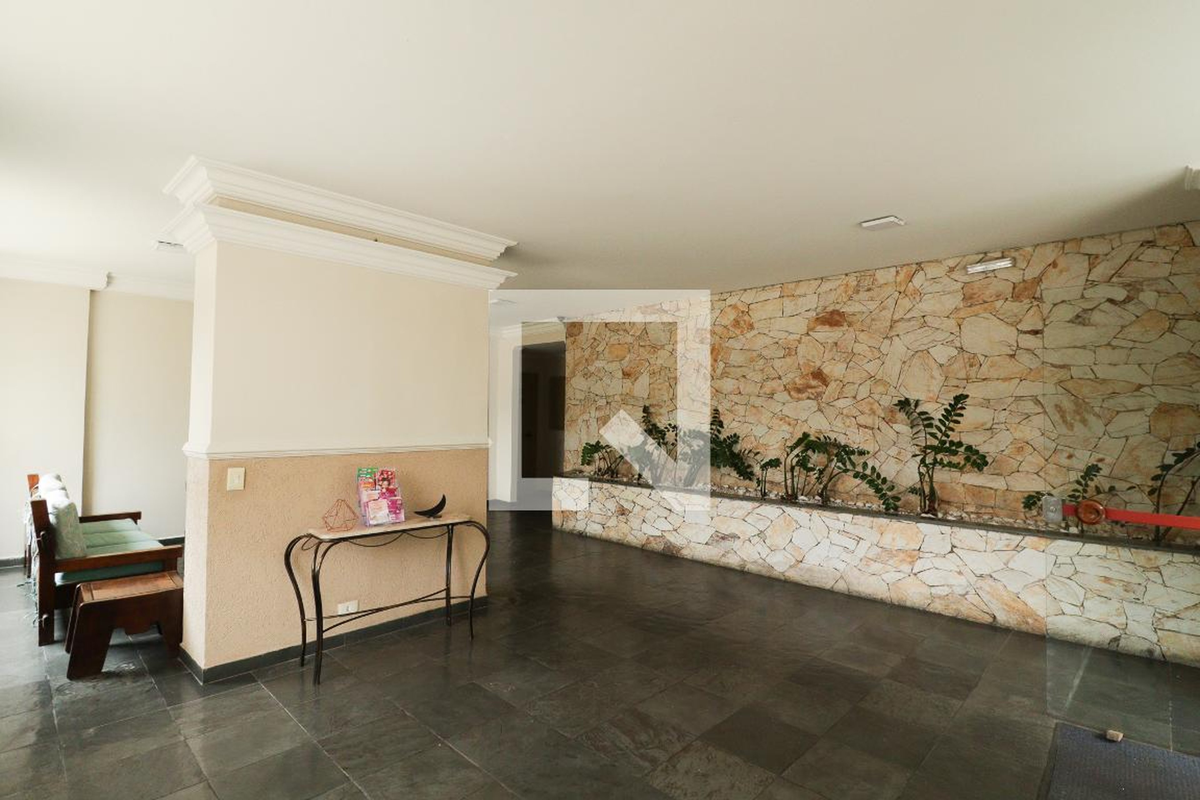 Hall - Base das Canoas