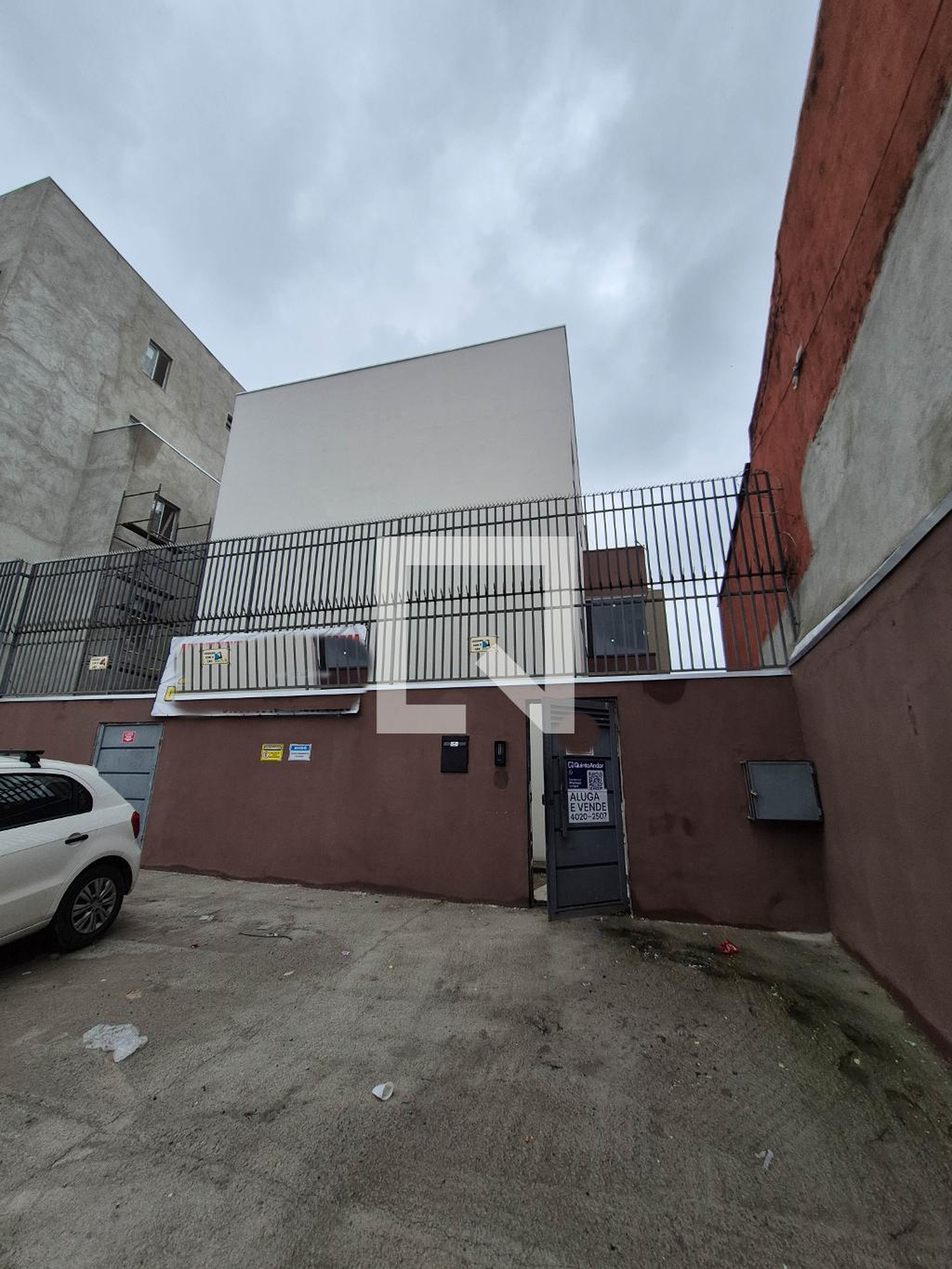 Fachada Condomínio em Estrada de Poá, 169