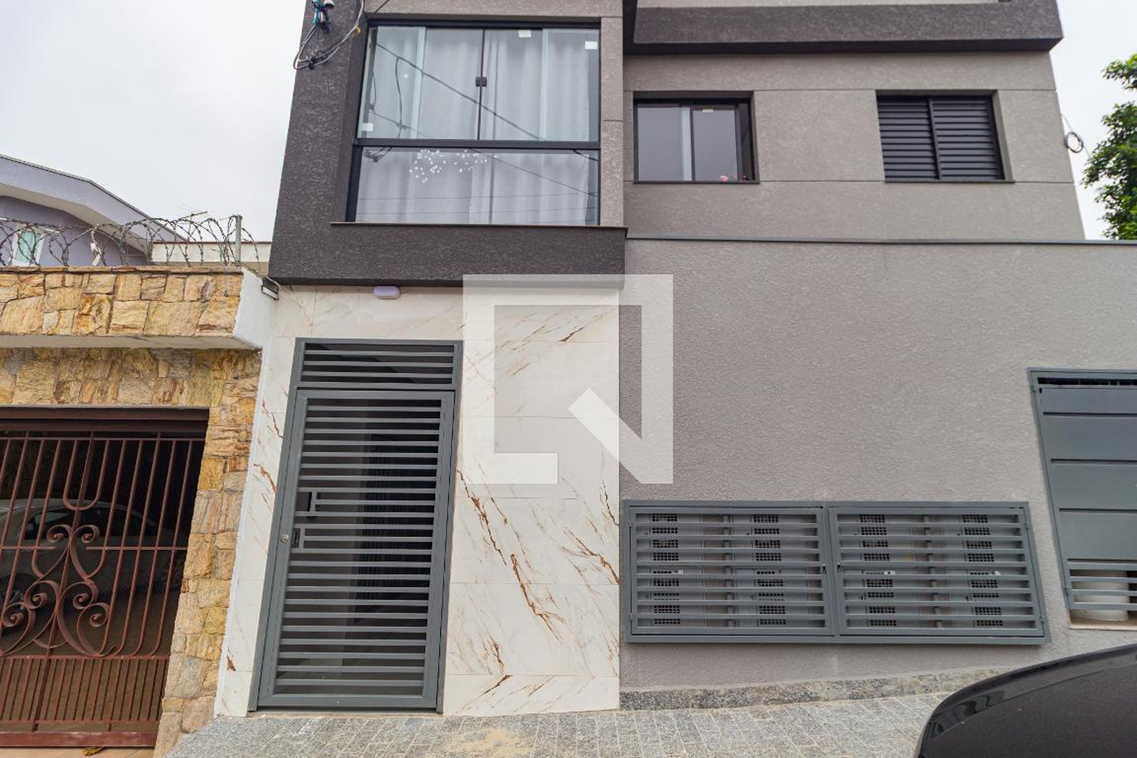 Fachada Condomínio em Rua São José do Barreiro, 173
