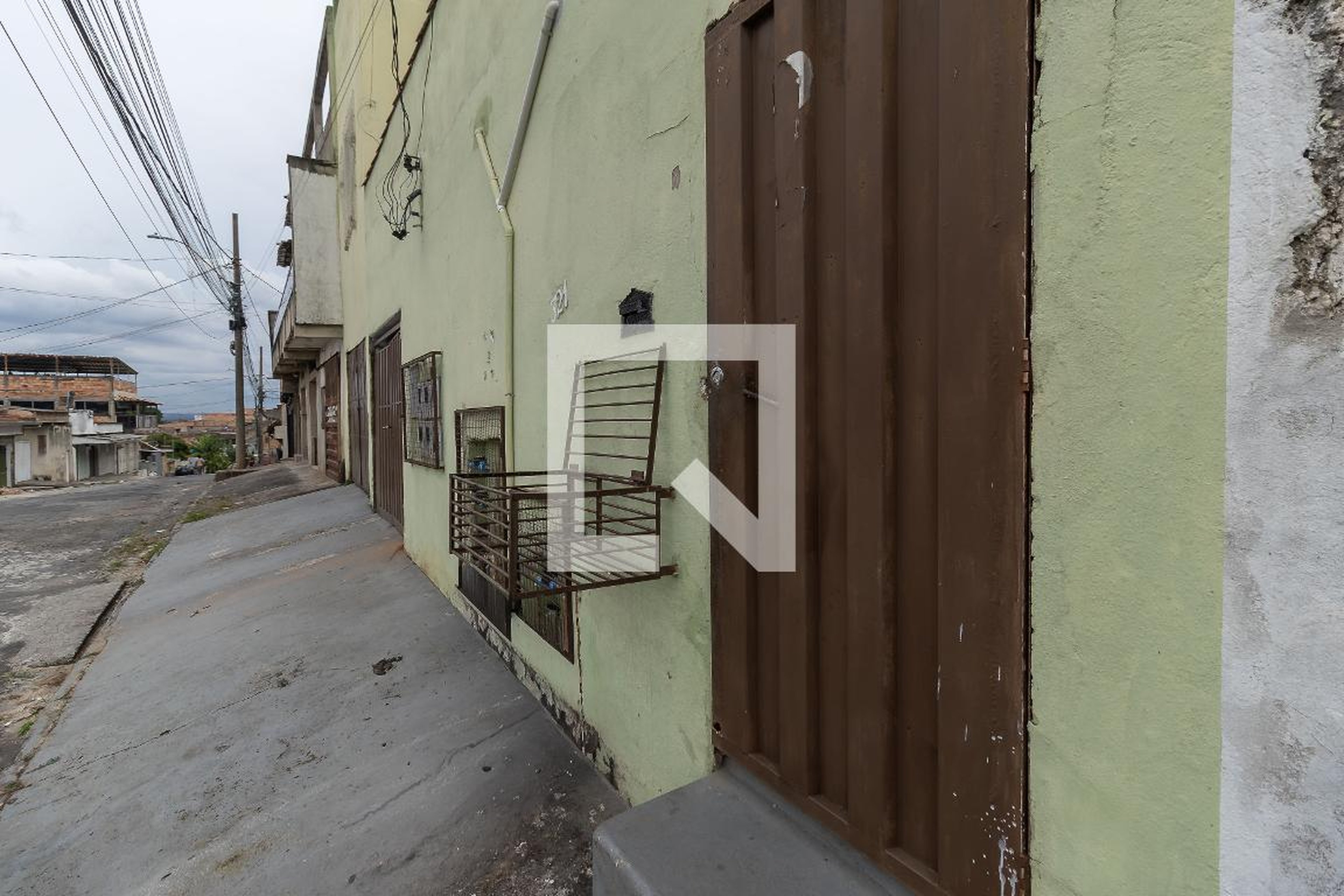 Fachada Condomínio em Rua Georgina Silvana de Jesus, 321
