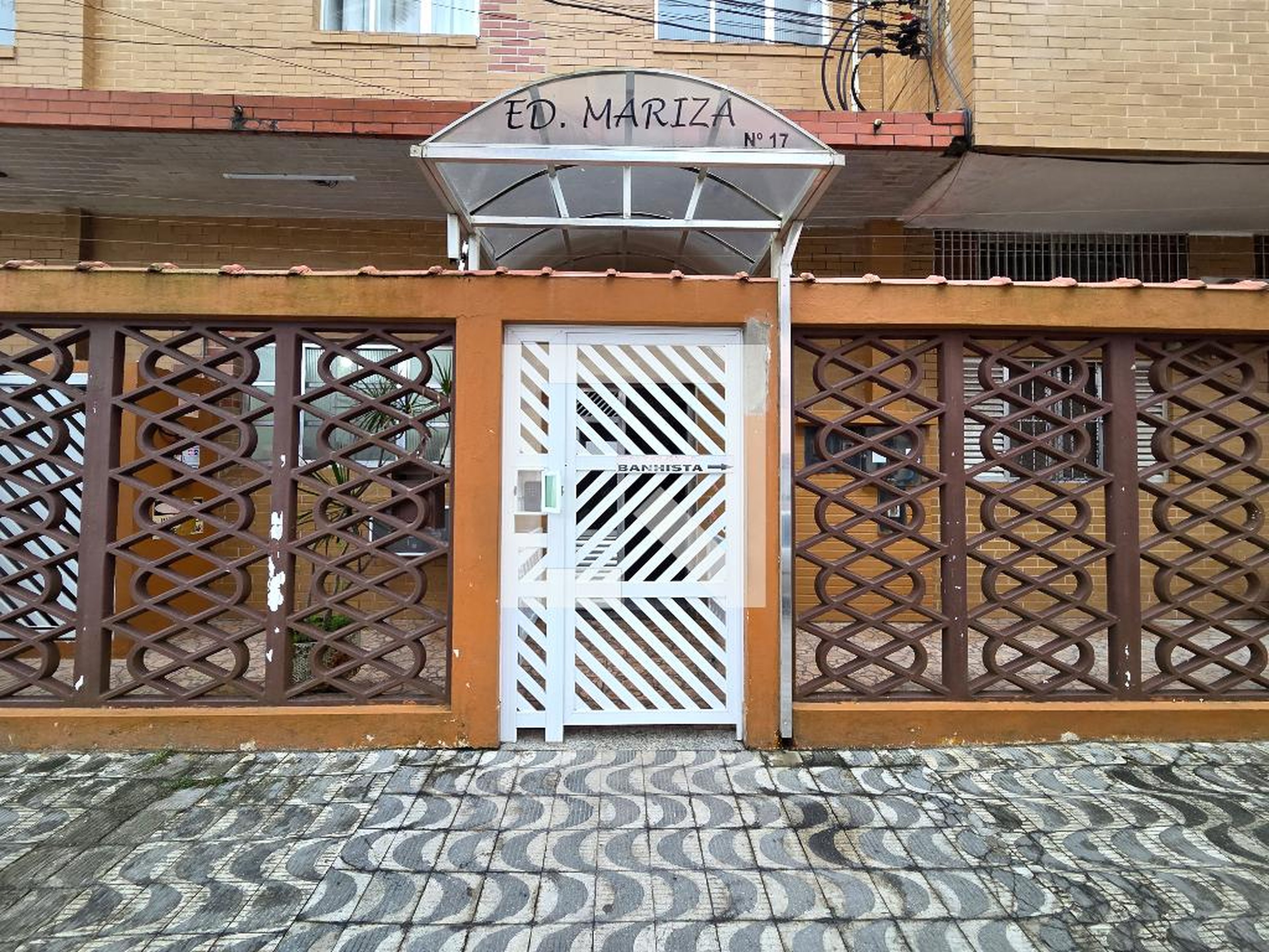 Fachada Condomínio em Rua Atibaia, 17