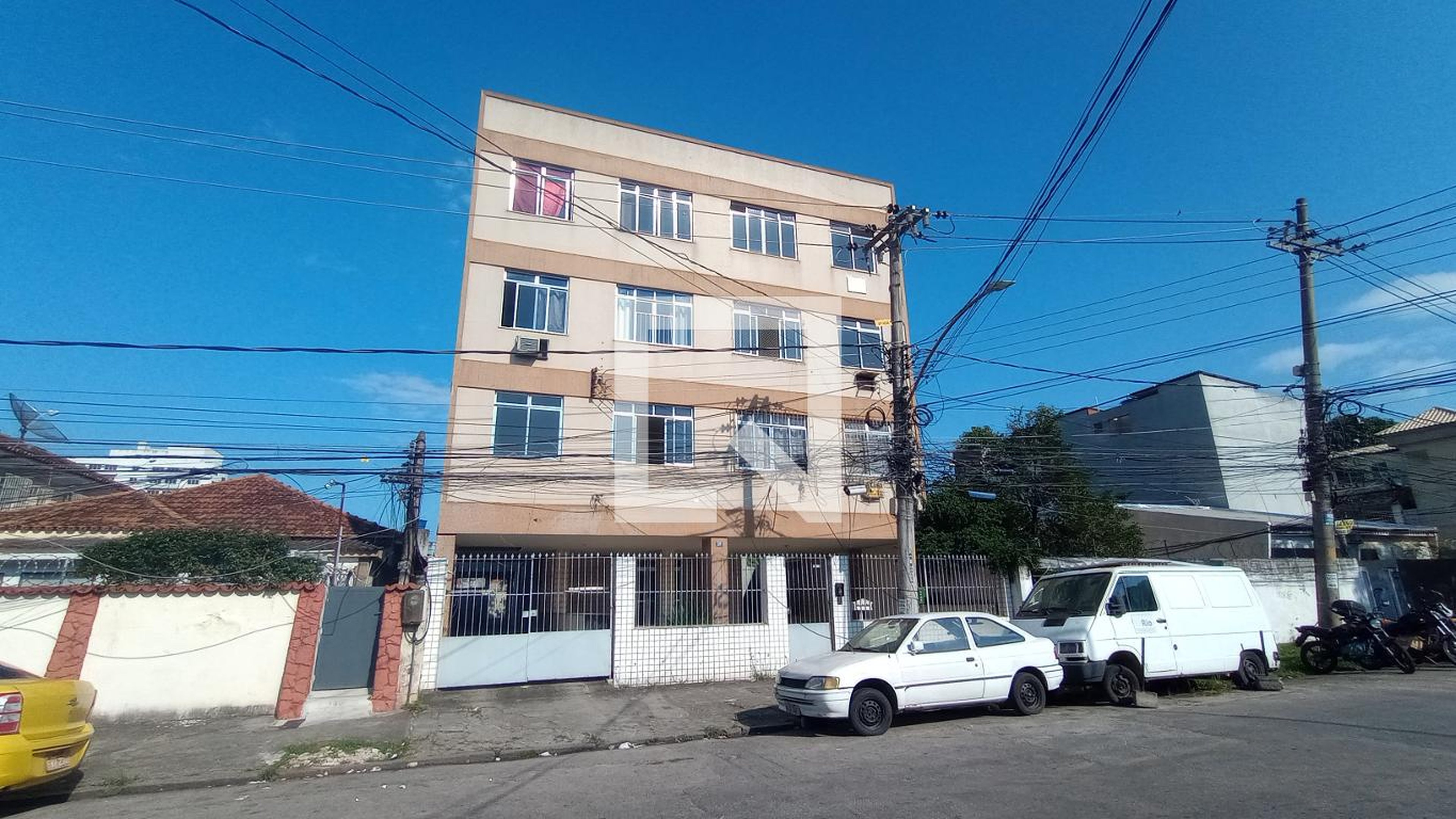 Fachada Condomínio em Rua Imbuí, 119