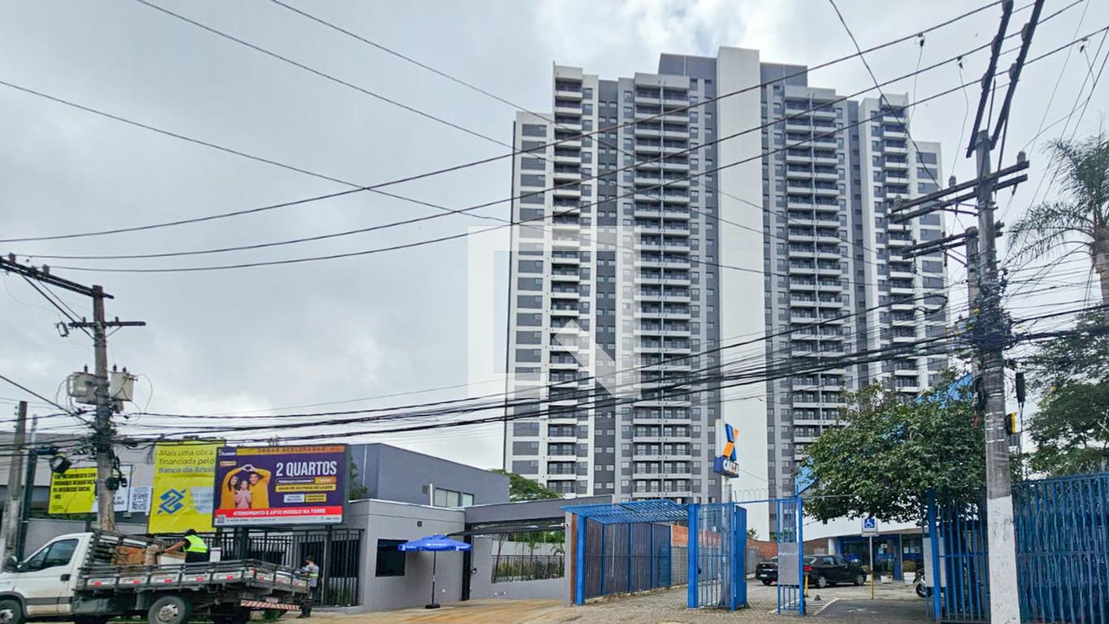 Fachada Condomínio em Avenida Nossa Senhora dos Remédios, 844