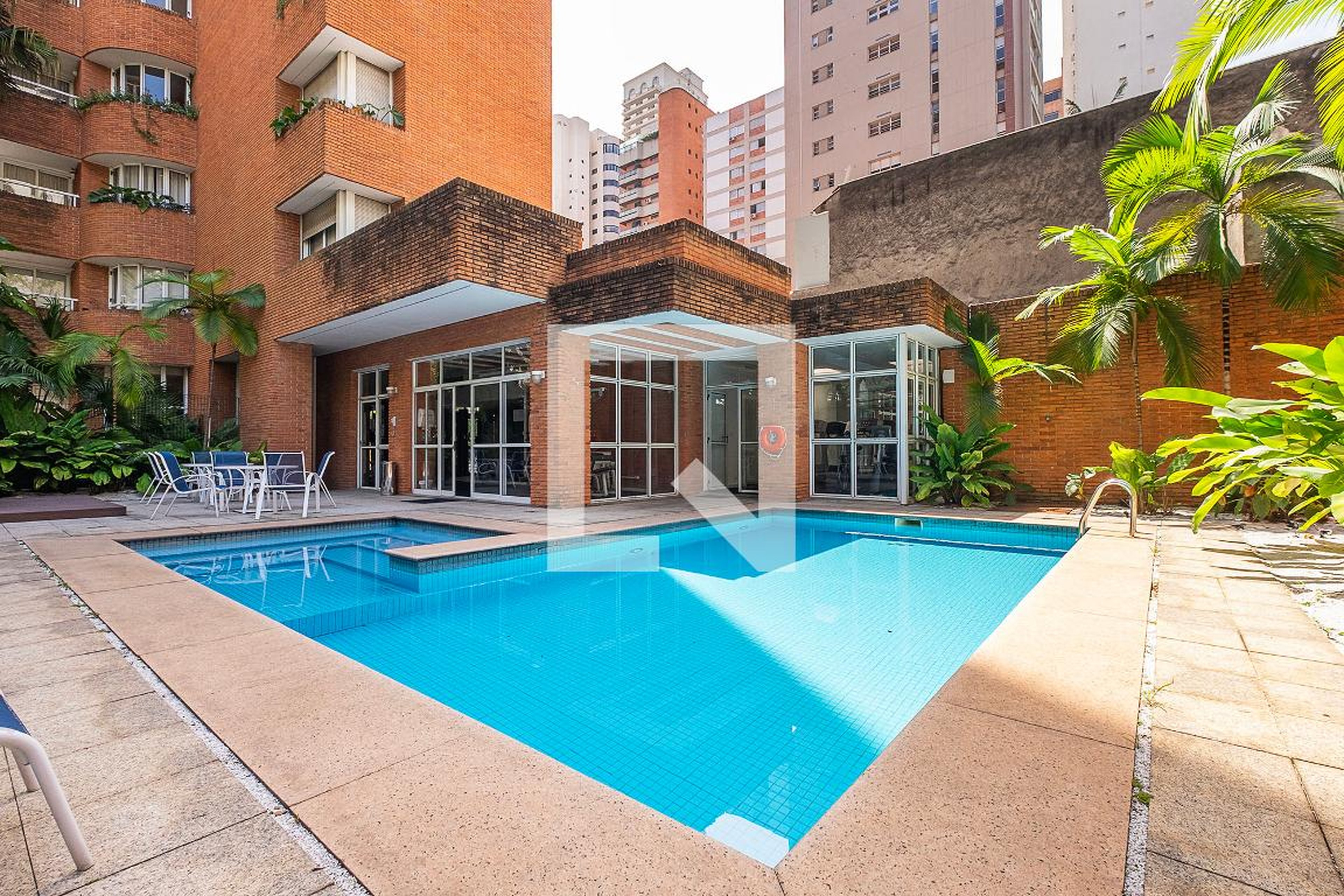 Piscina - George V Residence