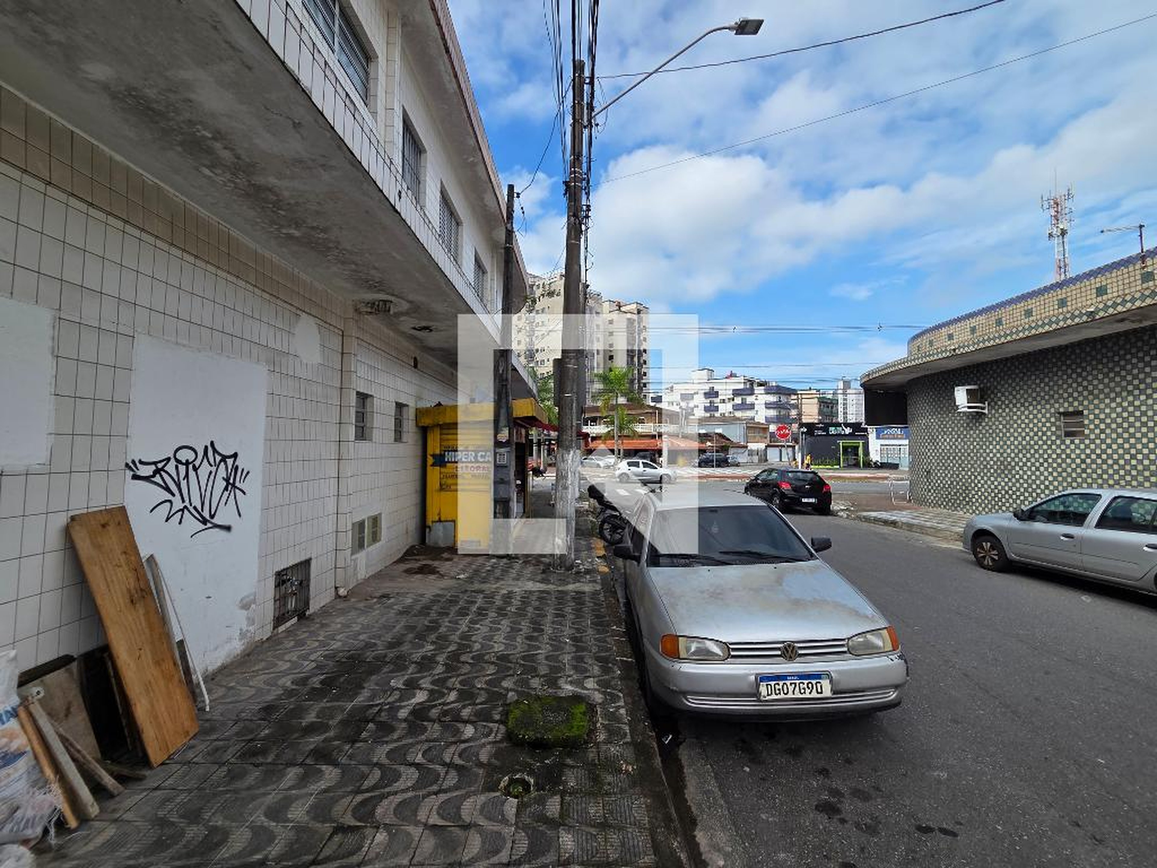Fachada Condomínio em Avenida Presidente Kenedy, 6174