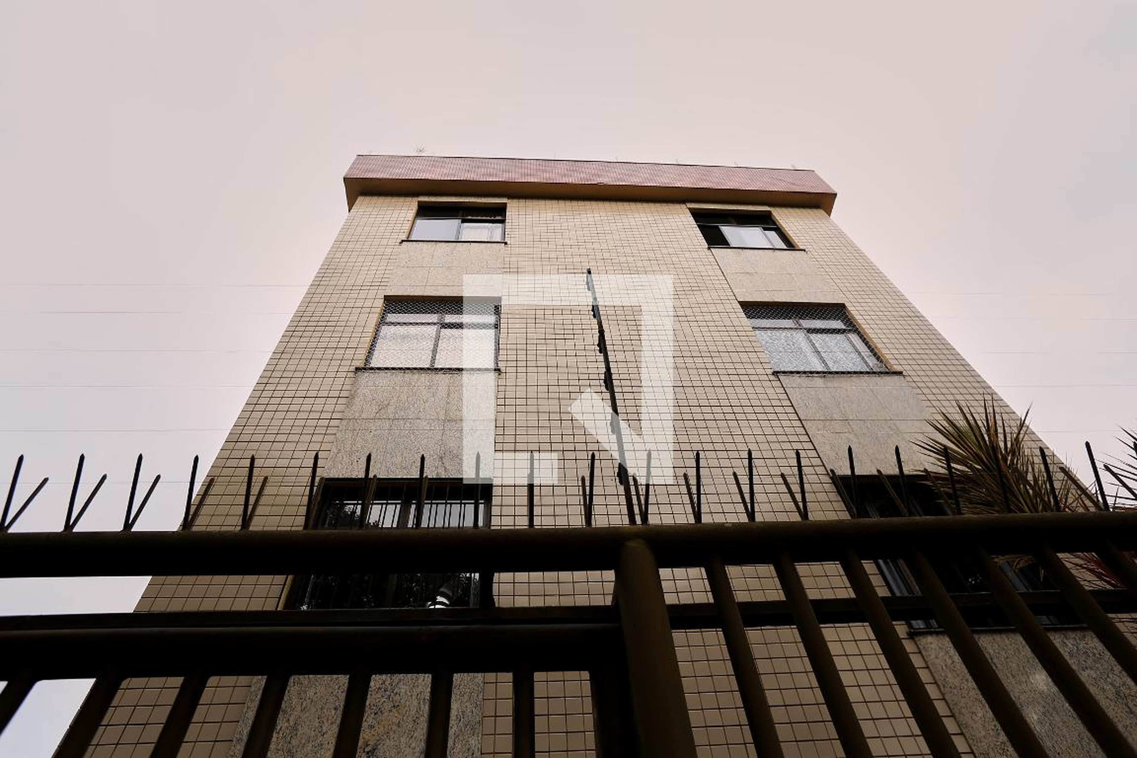 Fachada Condomínio em Rua Cassiterita, 691