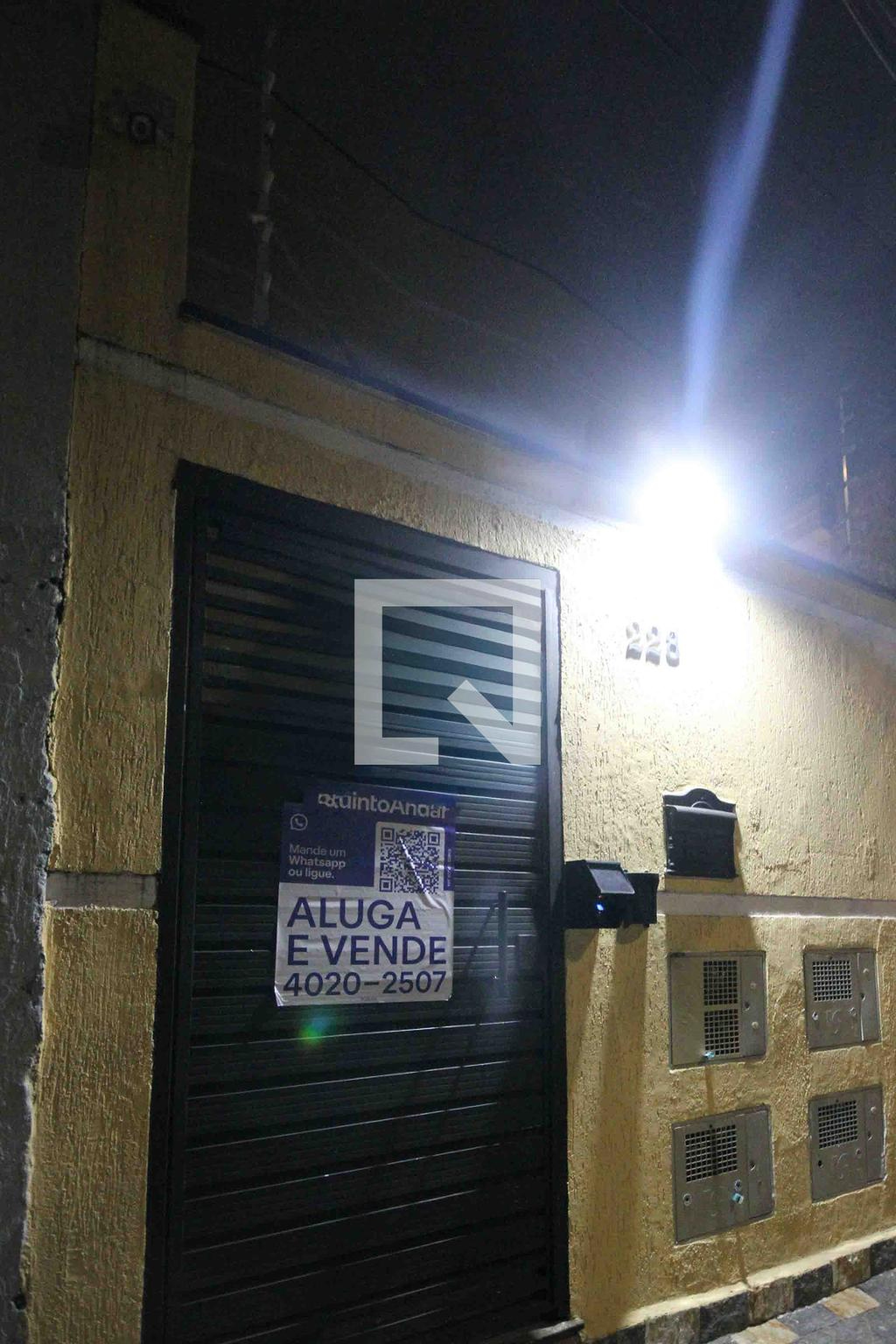 Fachada Condomínio em Rua Joaquim Peixoto, 228