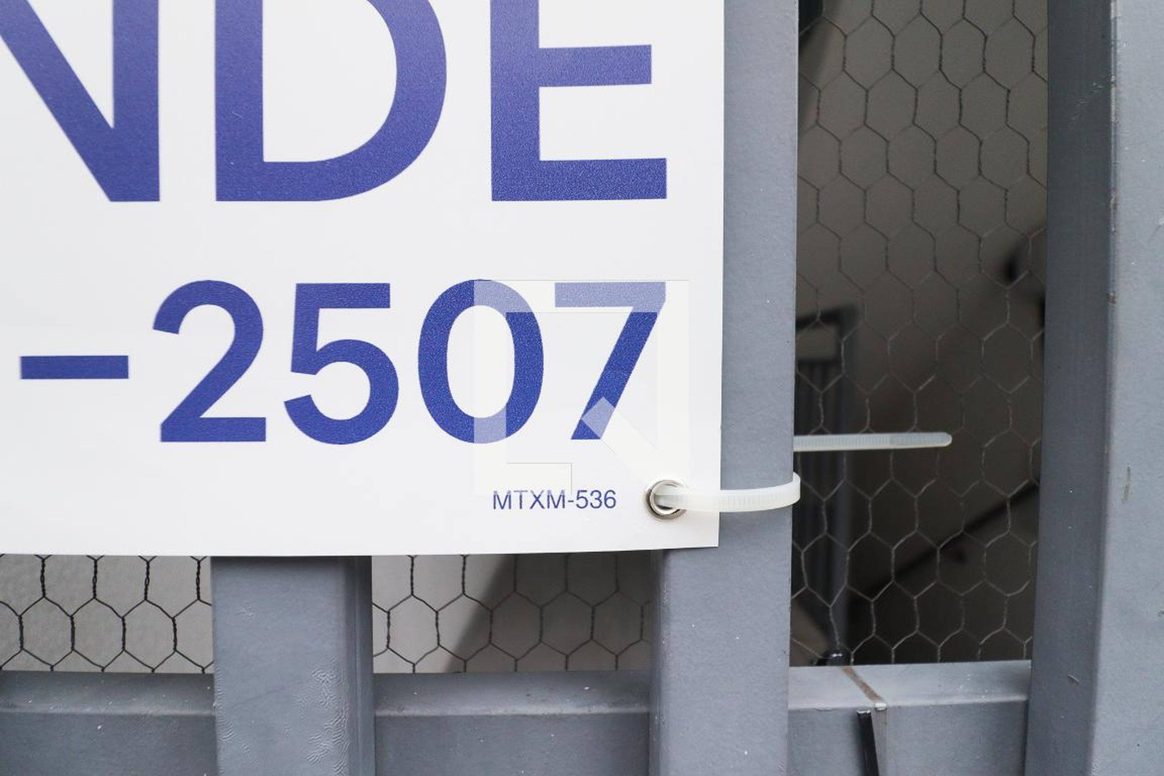 Fachada Condomínio em Rua Hebe, 52