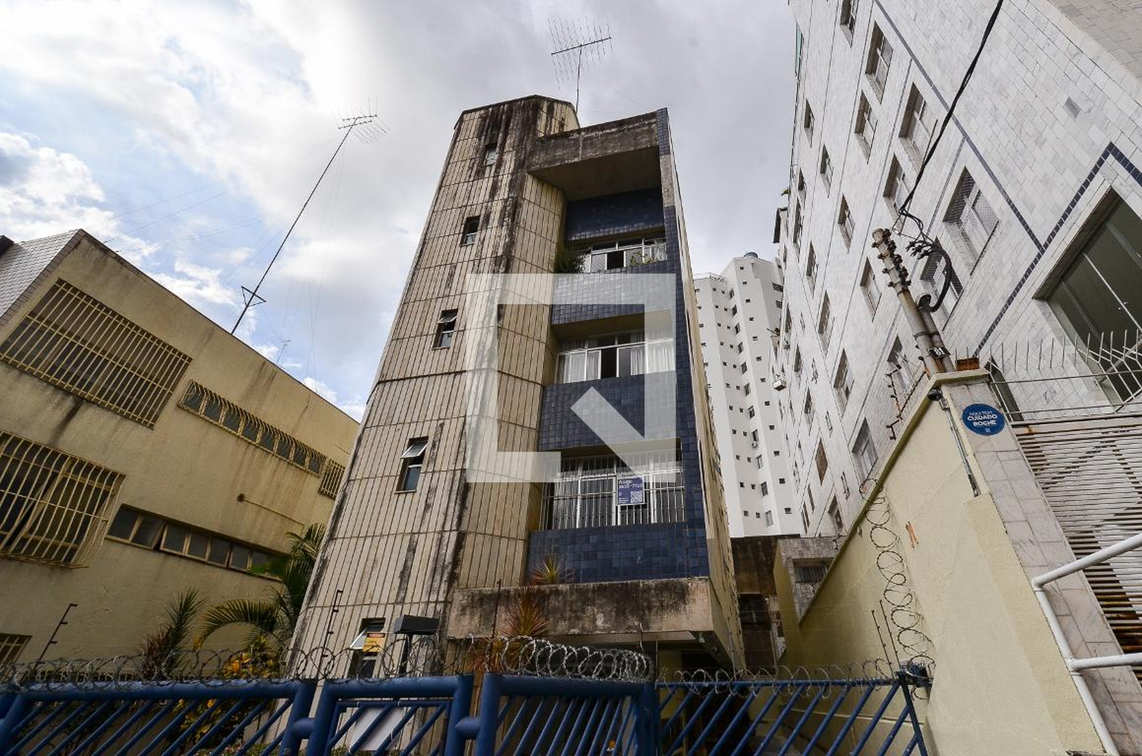 Fachada Condomínio em Rua Conselheiro Andrade Figueira, 71