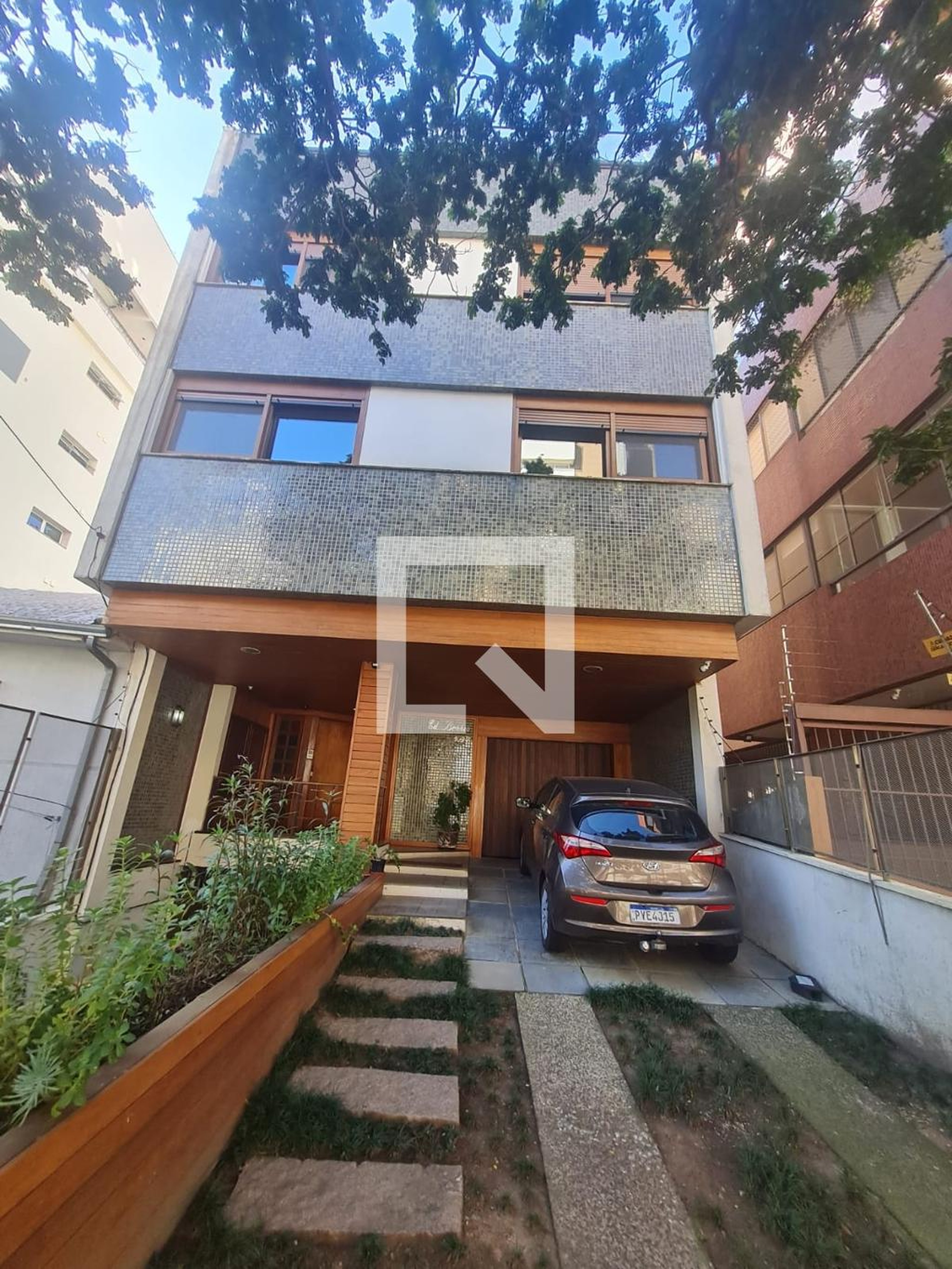 Fachada Condomínio em Rua Vasco da Gama, 1094