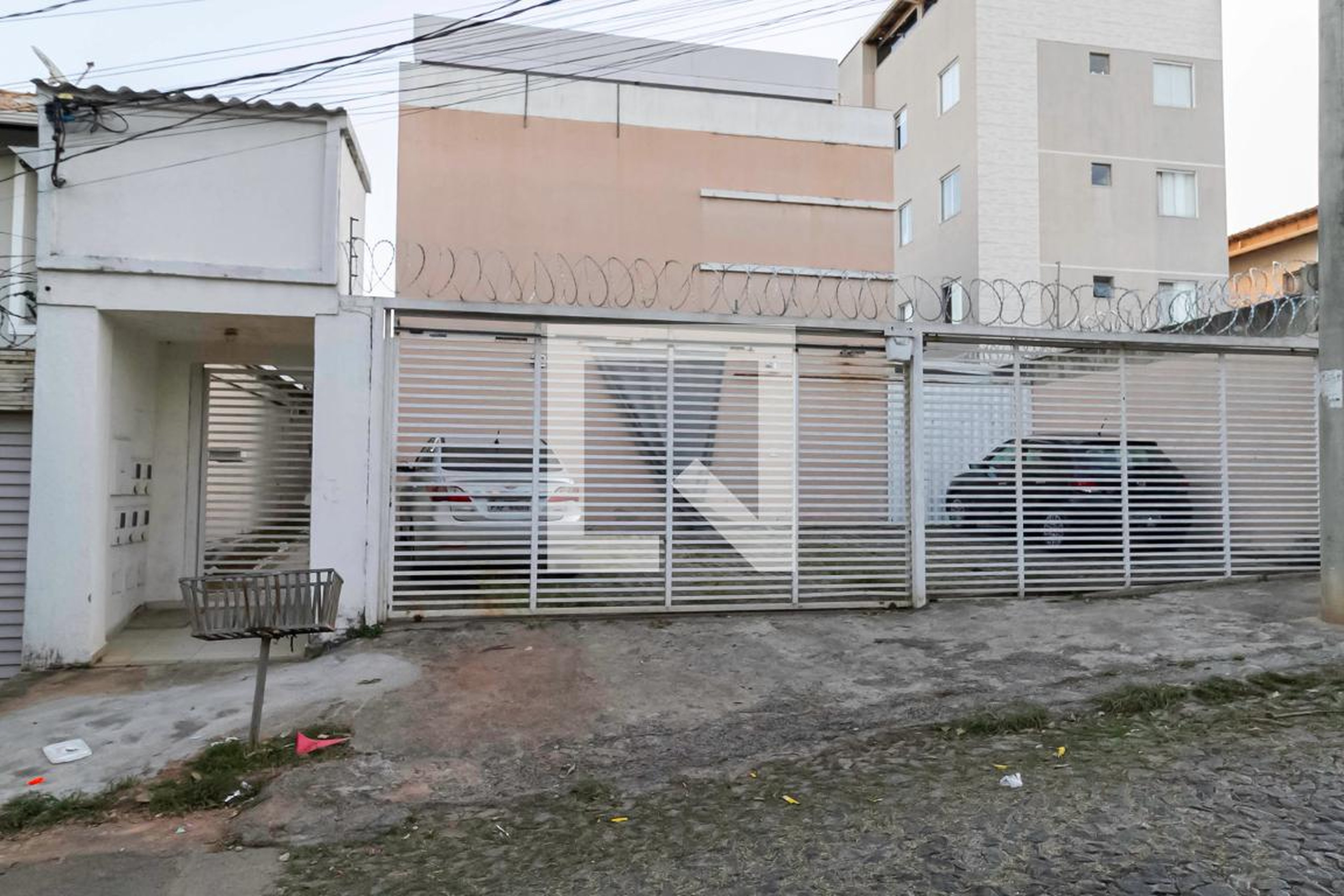 Fachada Condomínio em Rua Barretos, 120