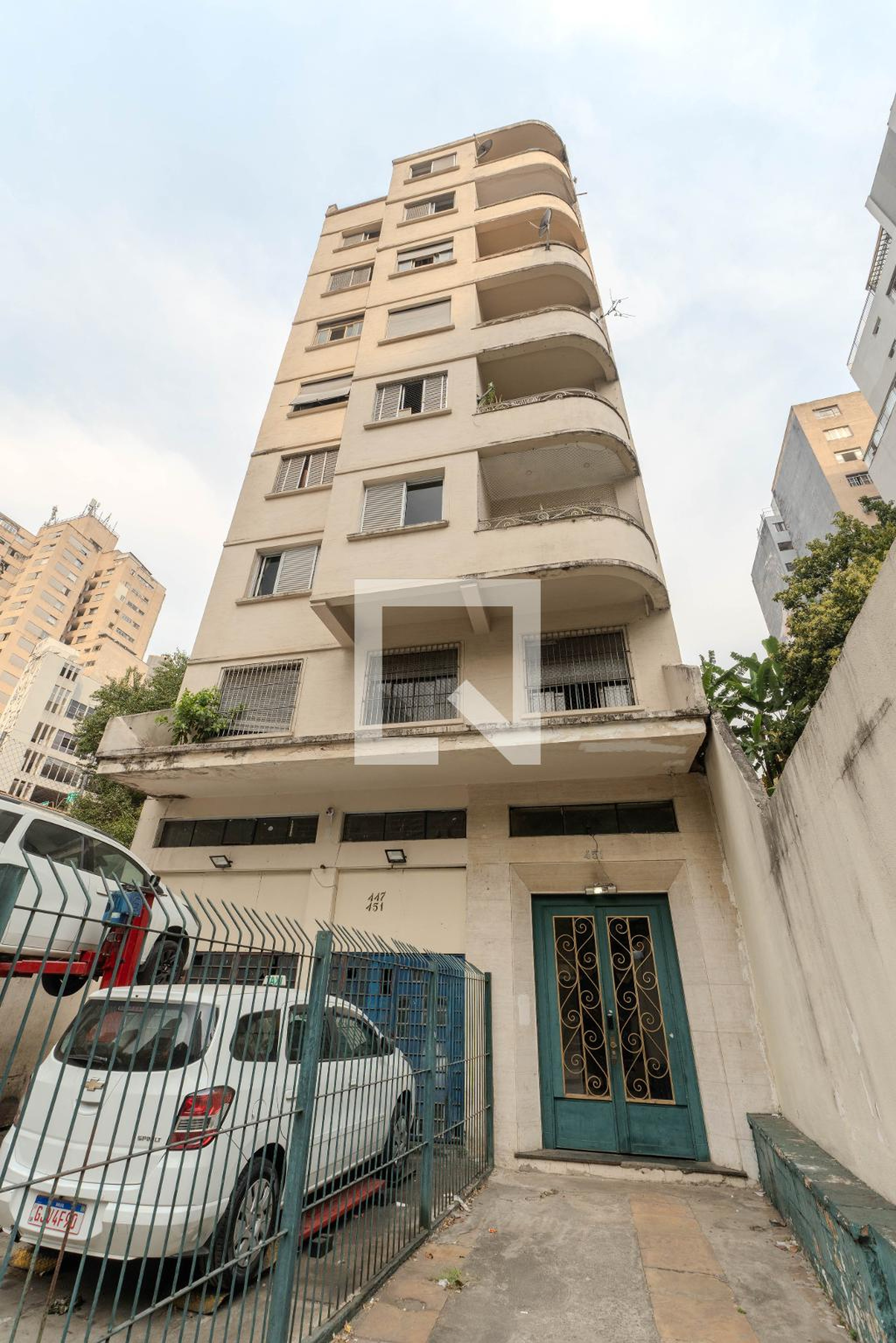 Fachada Edifício Clemente Alzira
