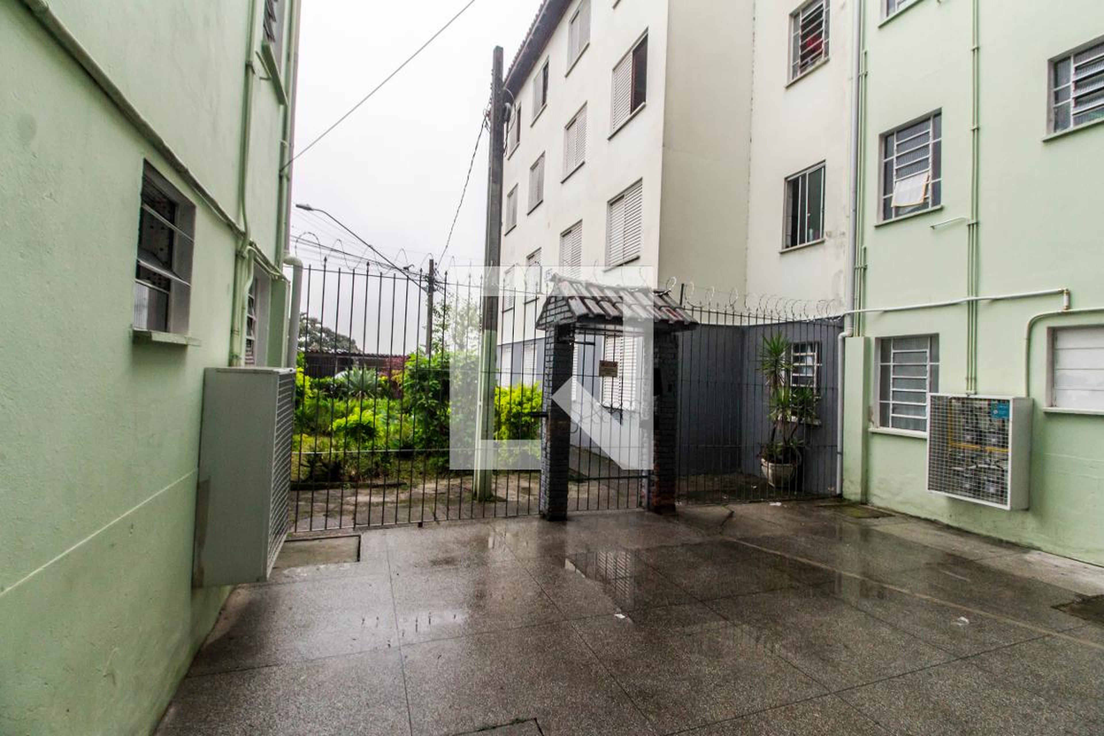Entrada Condomínio em Rua Adriático, 53