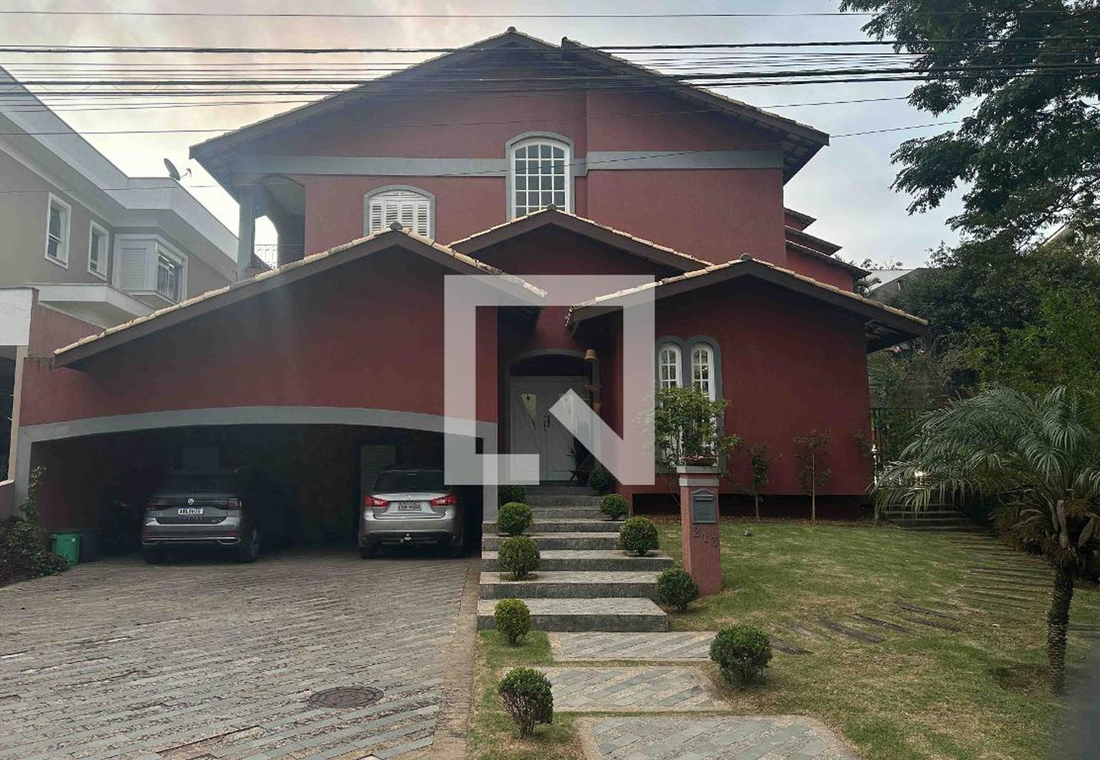 Fachada Condomínio Morada dos Pinheiros (Aldeia da Serra)