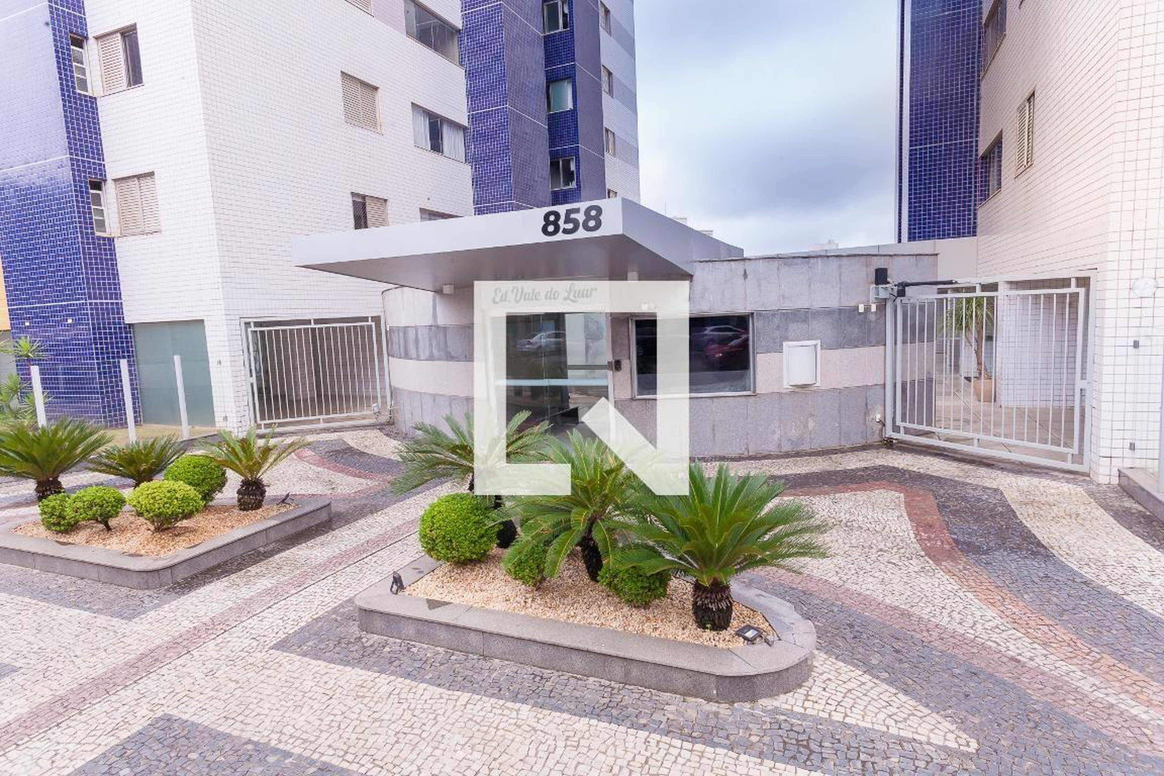 Fachada Edifício Vale do Luar