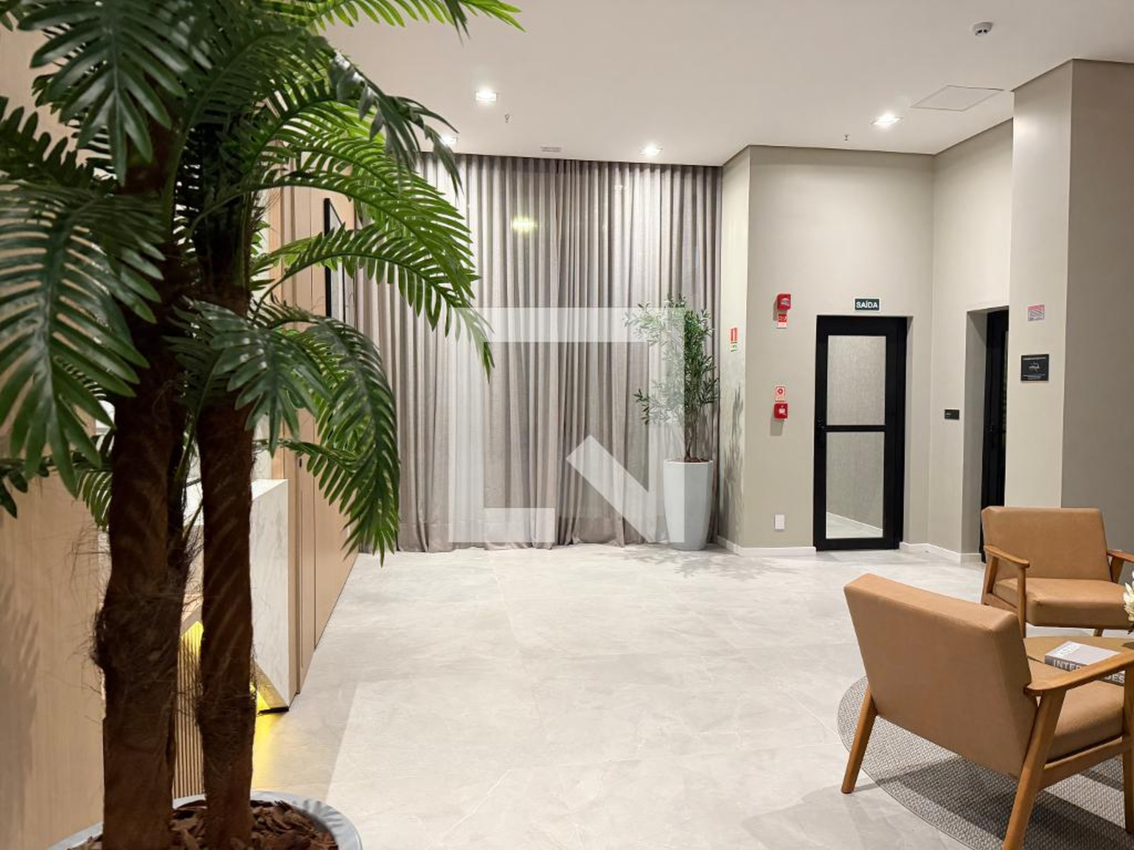 Hall - Brooklin 90 Living Benx