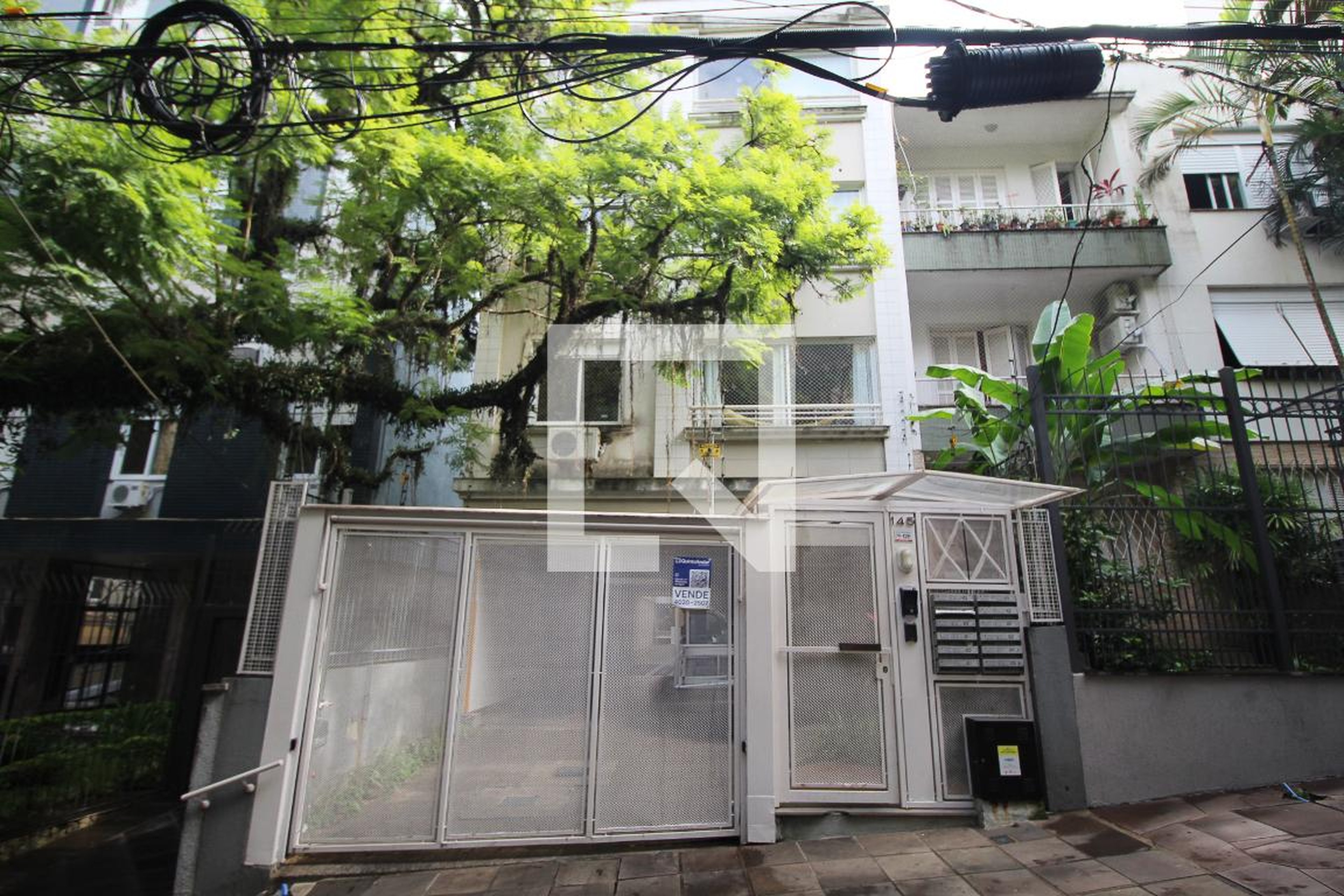 Fachada Condomínio em Rua Fernandes Vieira, 145