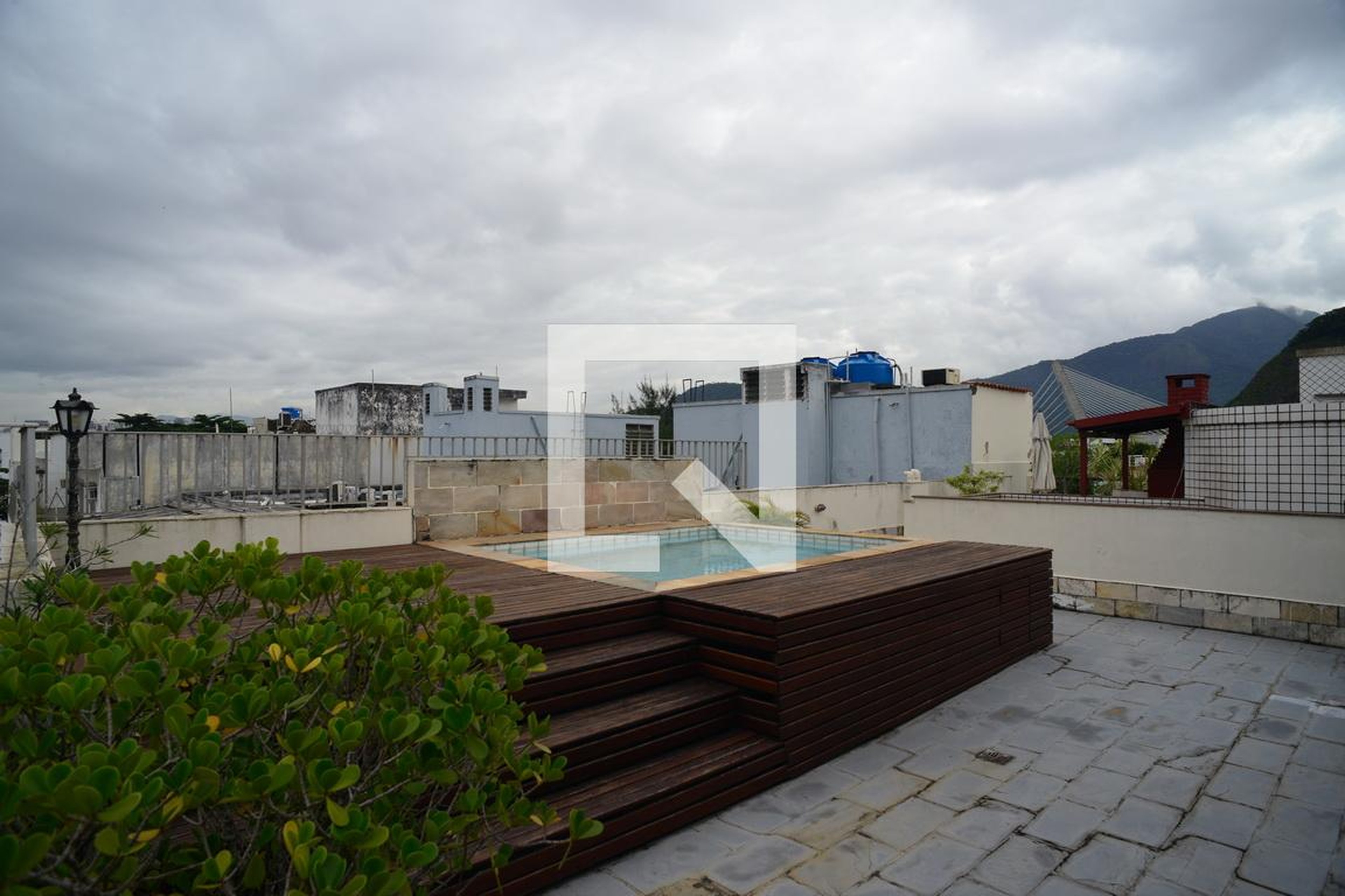 Piscina Condomínio em Avenida João Carlos Machado, 445