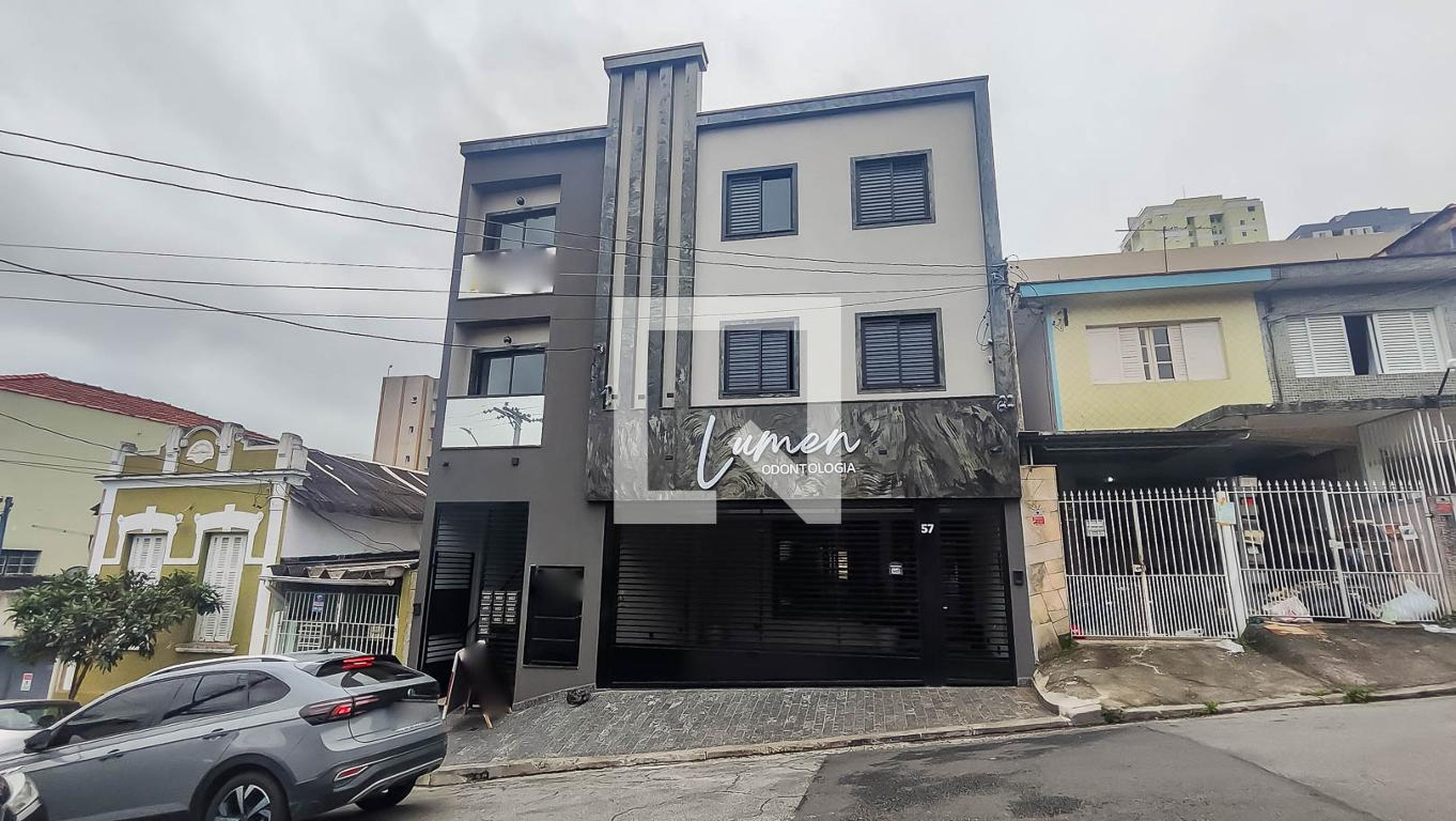 Fachada do Prédio Condomínio em Rua Adelino Bertoli, 57