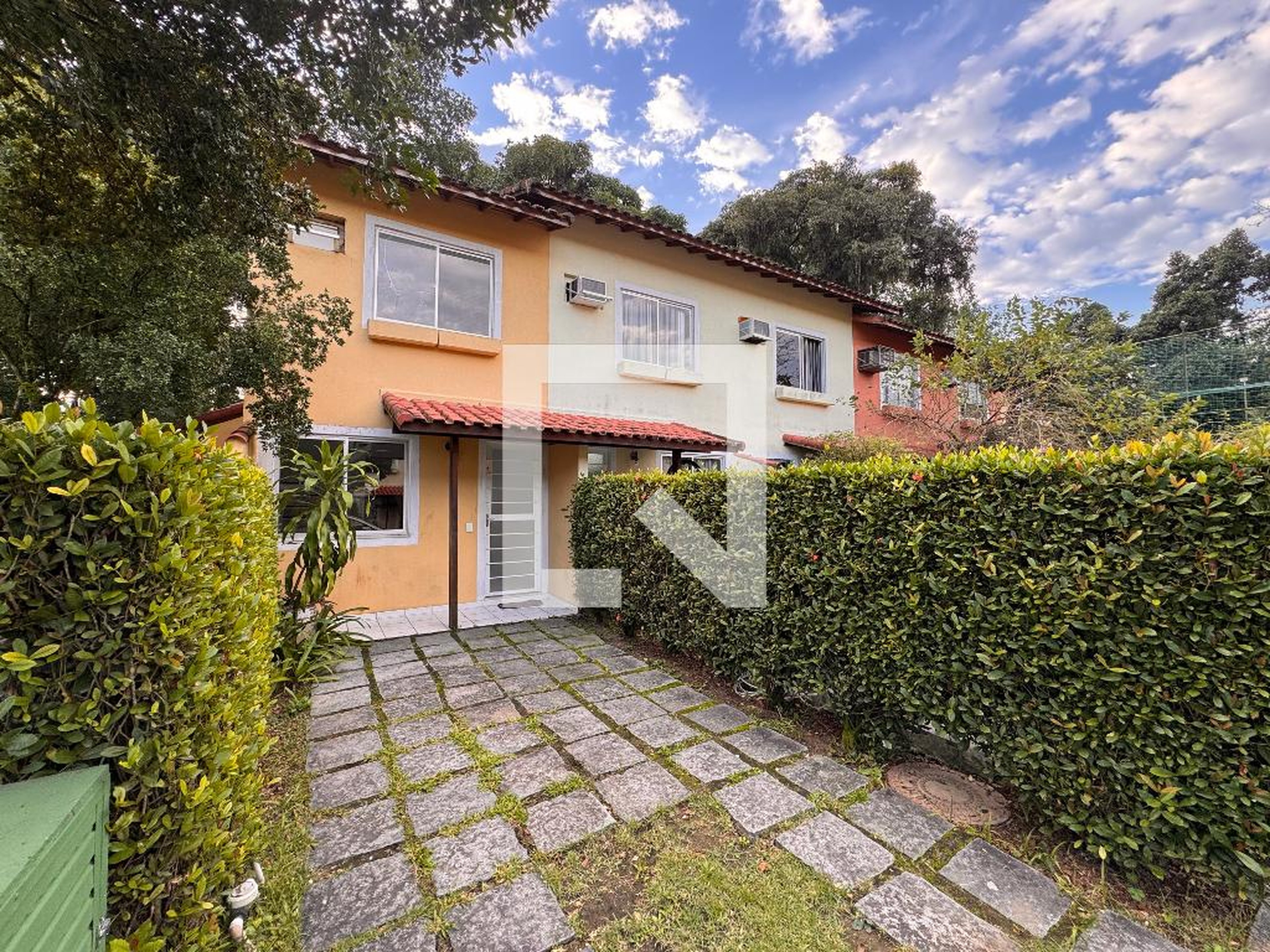 Fachada Residencial Bandeirantes