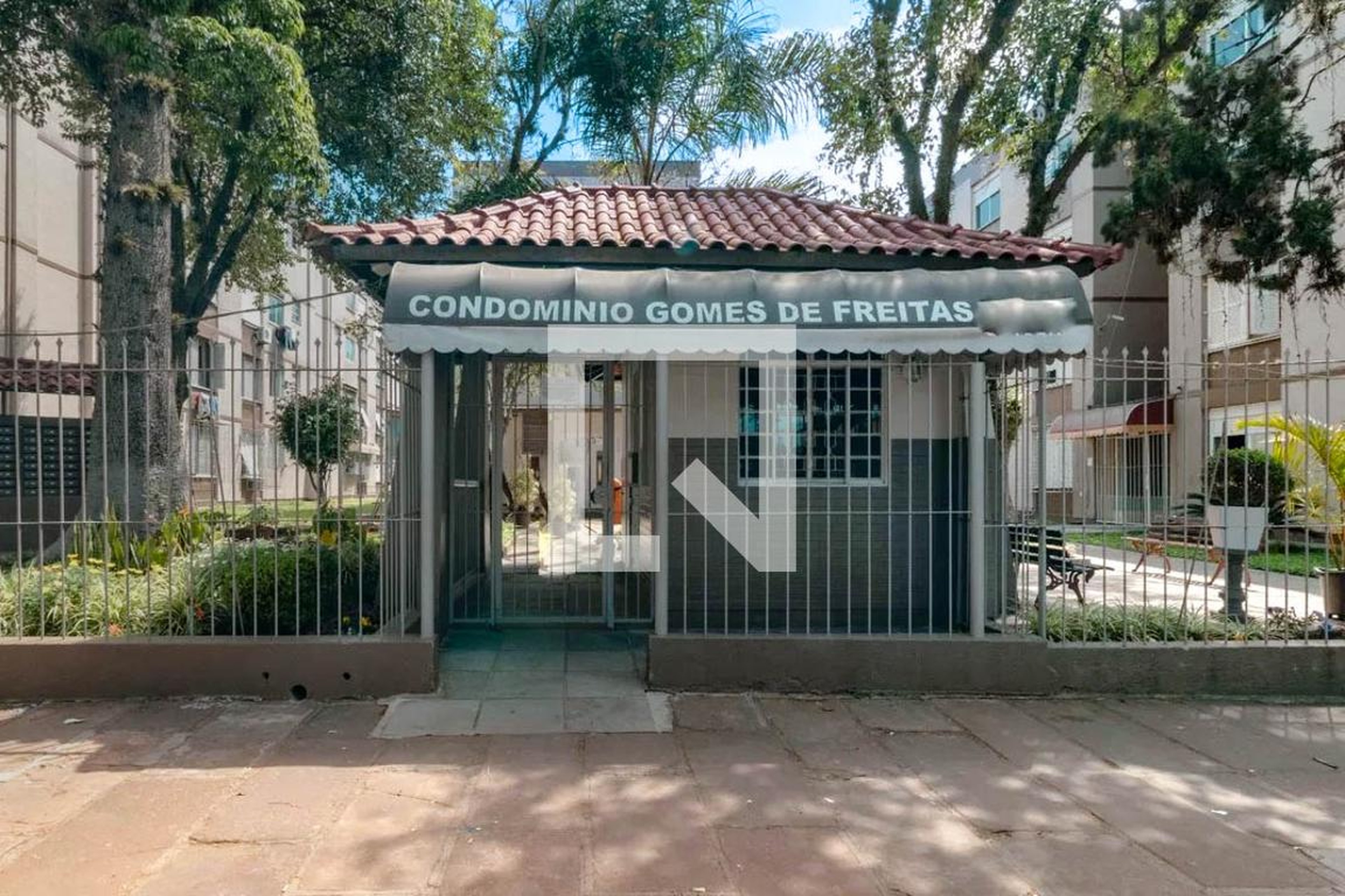 Fachada Condomínio em Rua Gomes de Freitas, 167