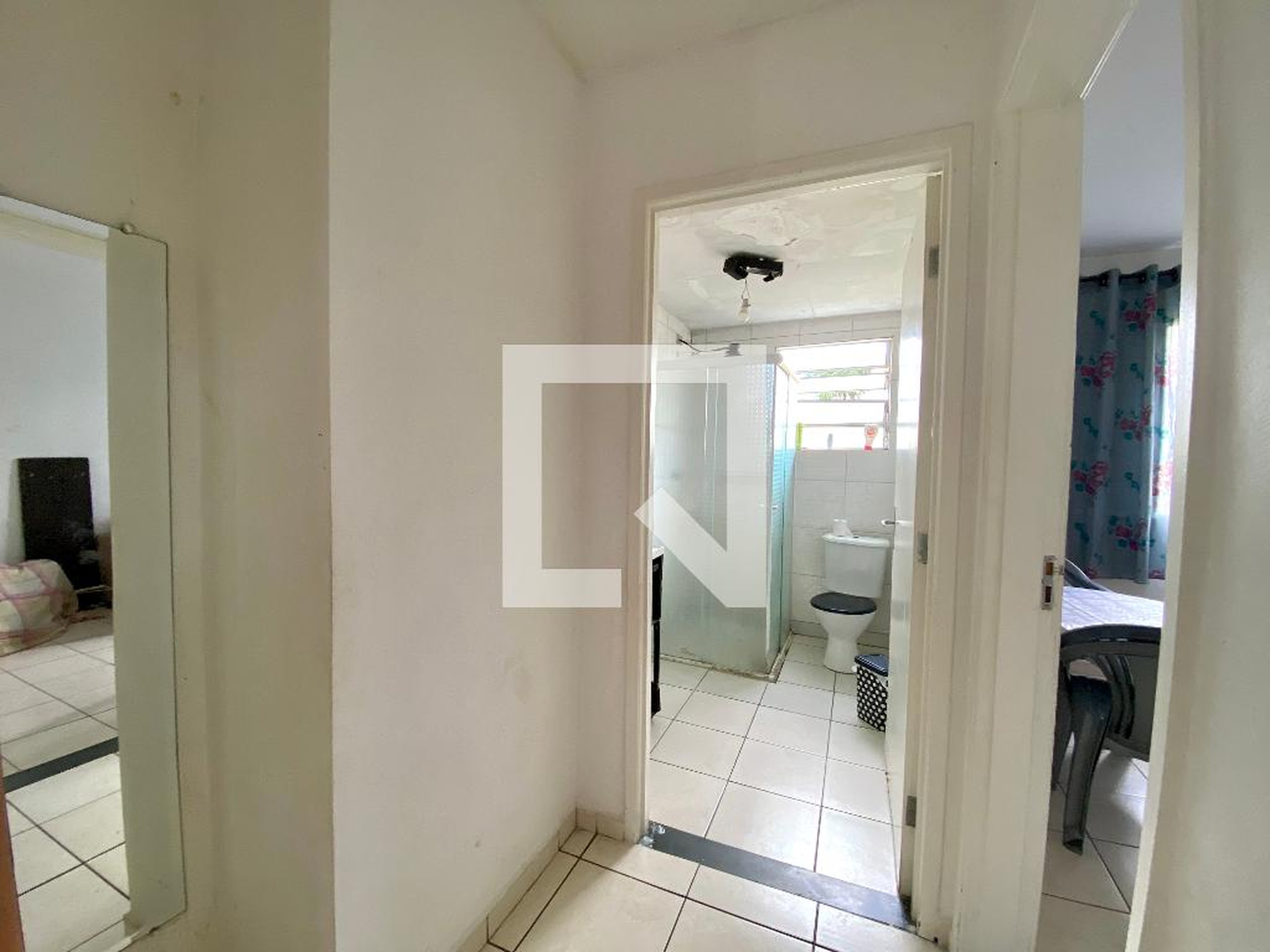 Hall Condomínio em Rua Serranos, 82